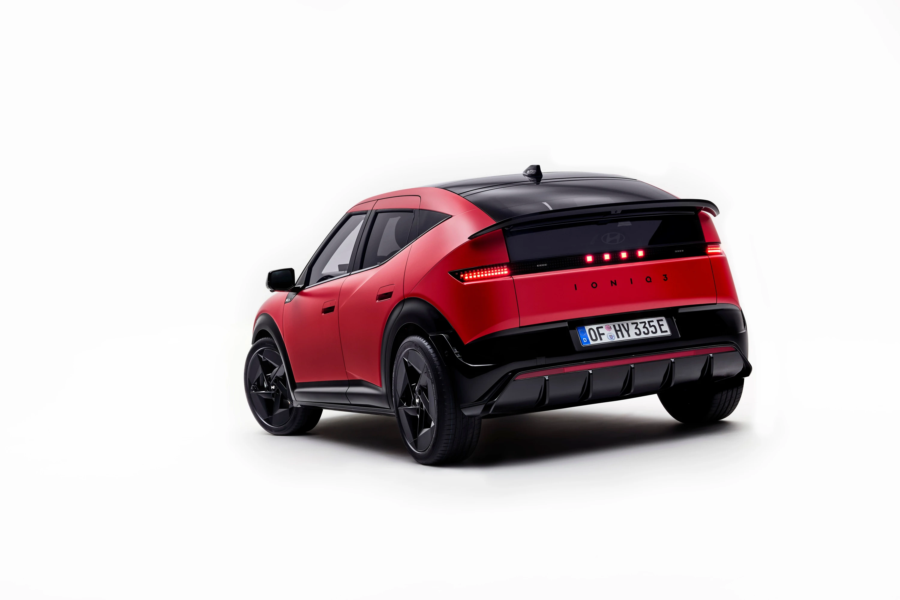 Hyundai Ioniq 3 Long Range exterior view