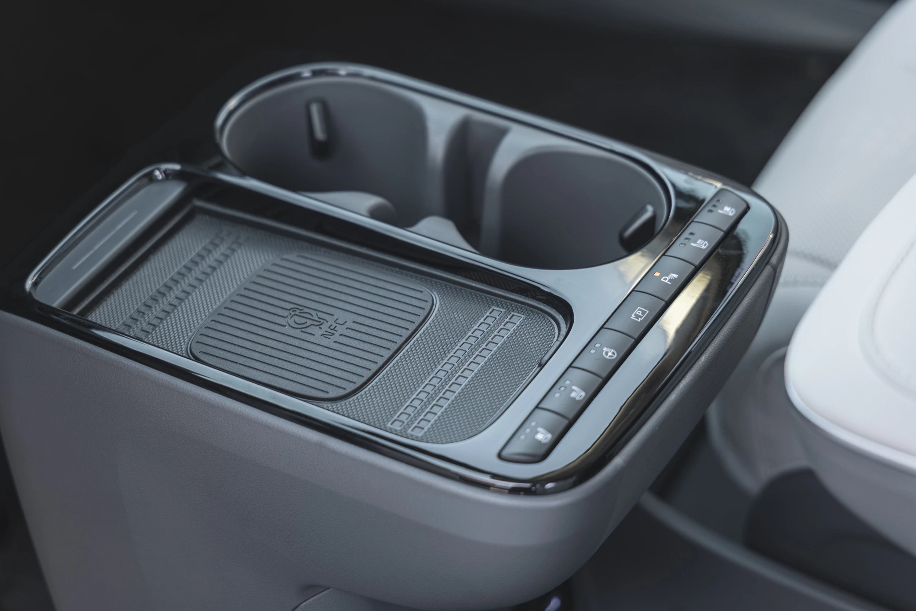 Hyundai Ioniq 5 Long Range RWD details view
