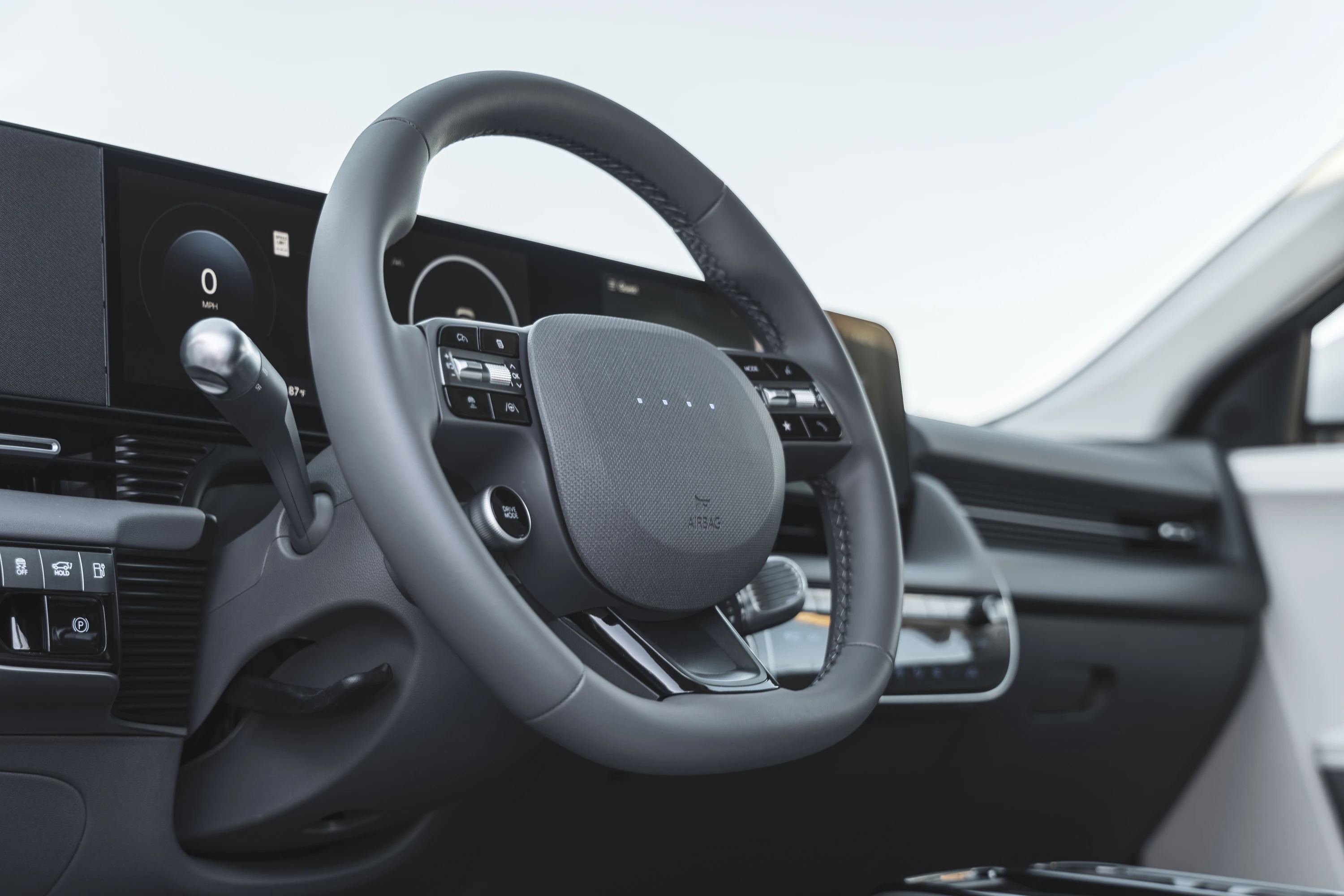 Hyundai Ioniq 5 Long Range RWD interior view