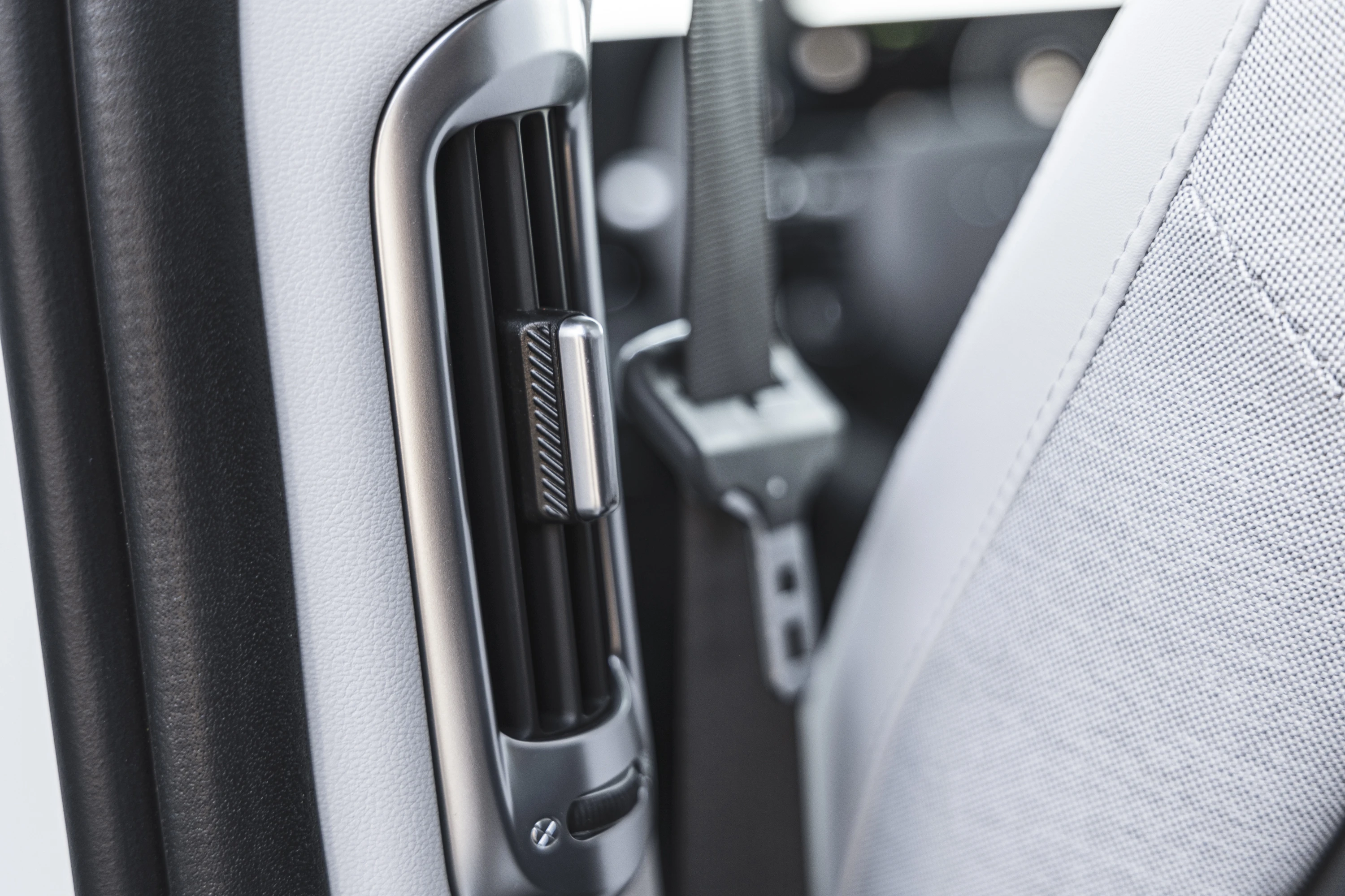 Hyundai Ioniq 5 Long Range RWD vent view