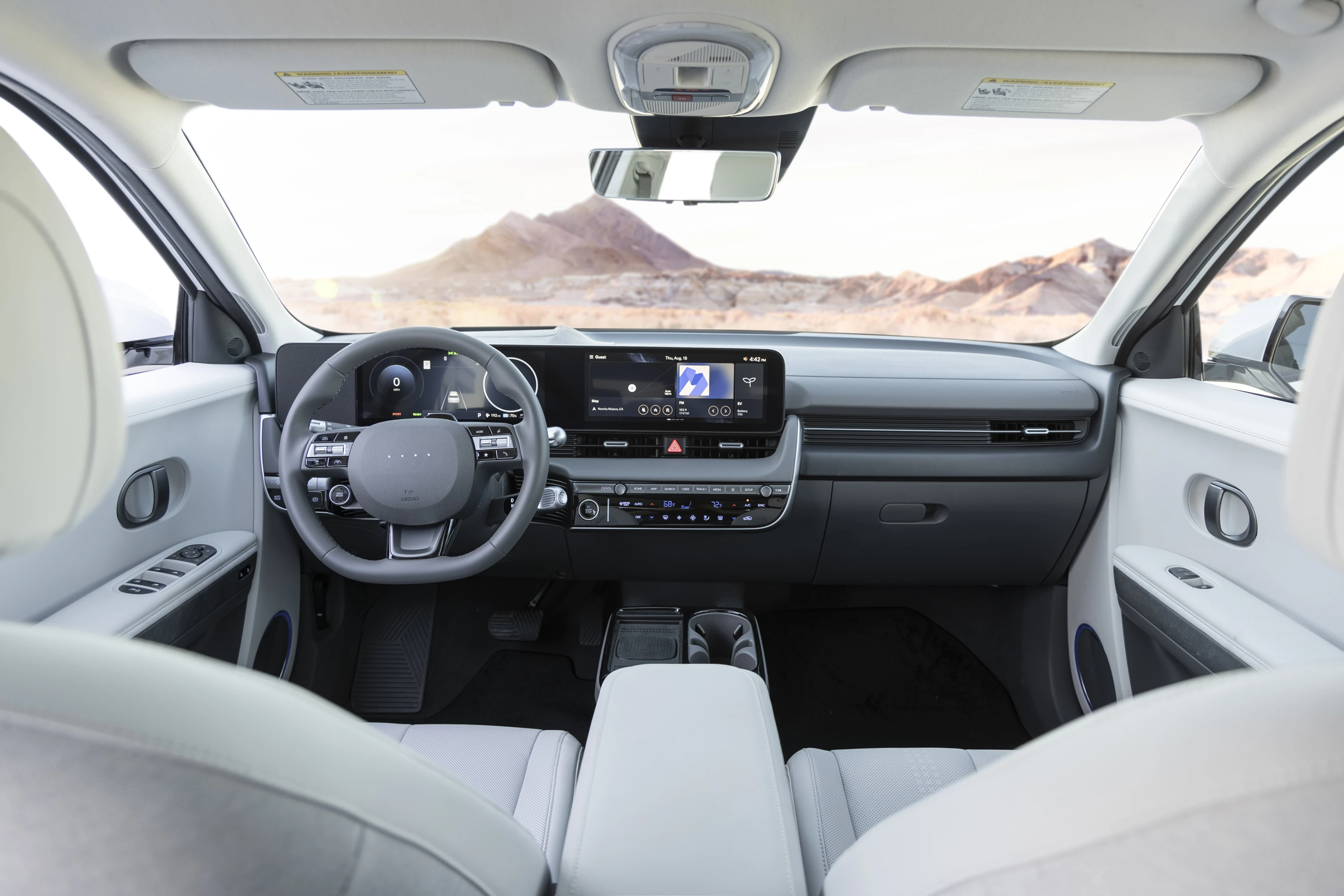 Hyundai IONIQ 5 Standard Range RWD interior view