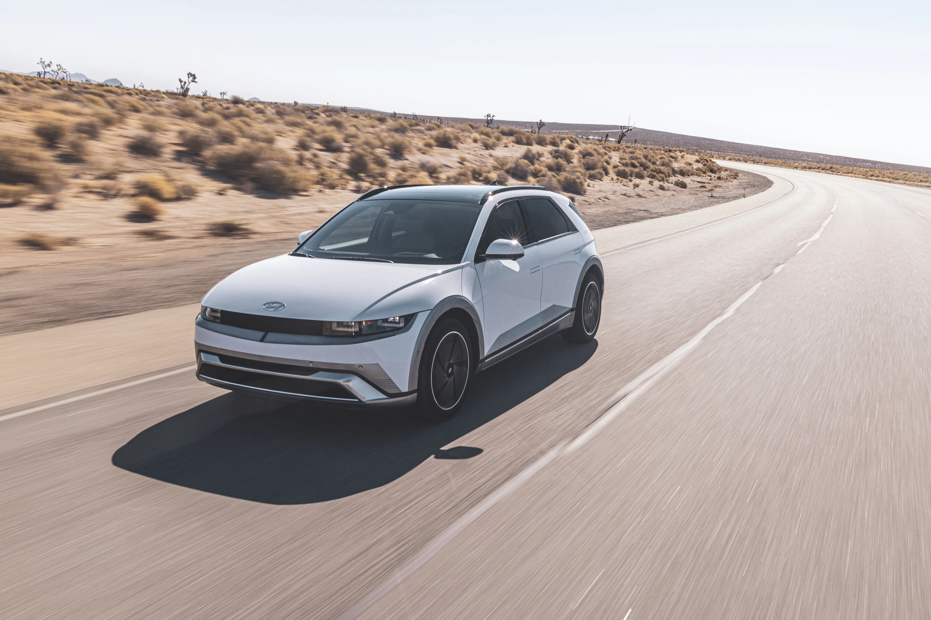Hyundai IONIQ 5 Standard Range RWD exterior view