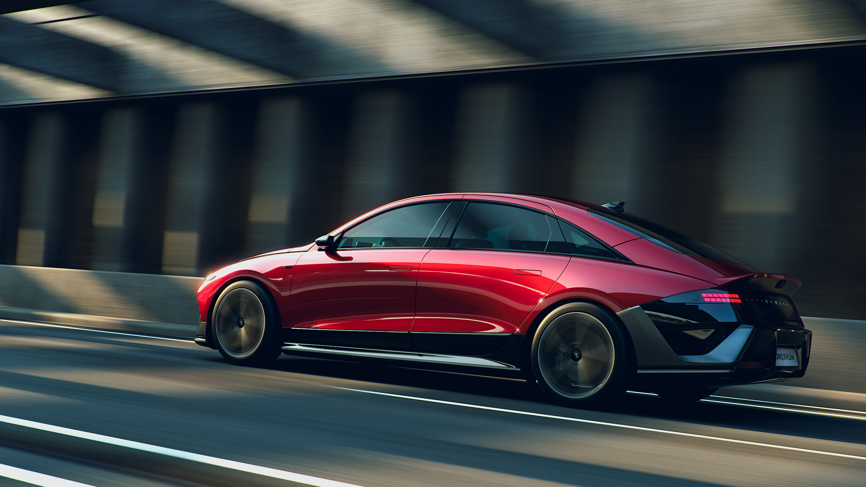 Hyundai Ioniq 6 84 kWh RWD exterior view