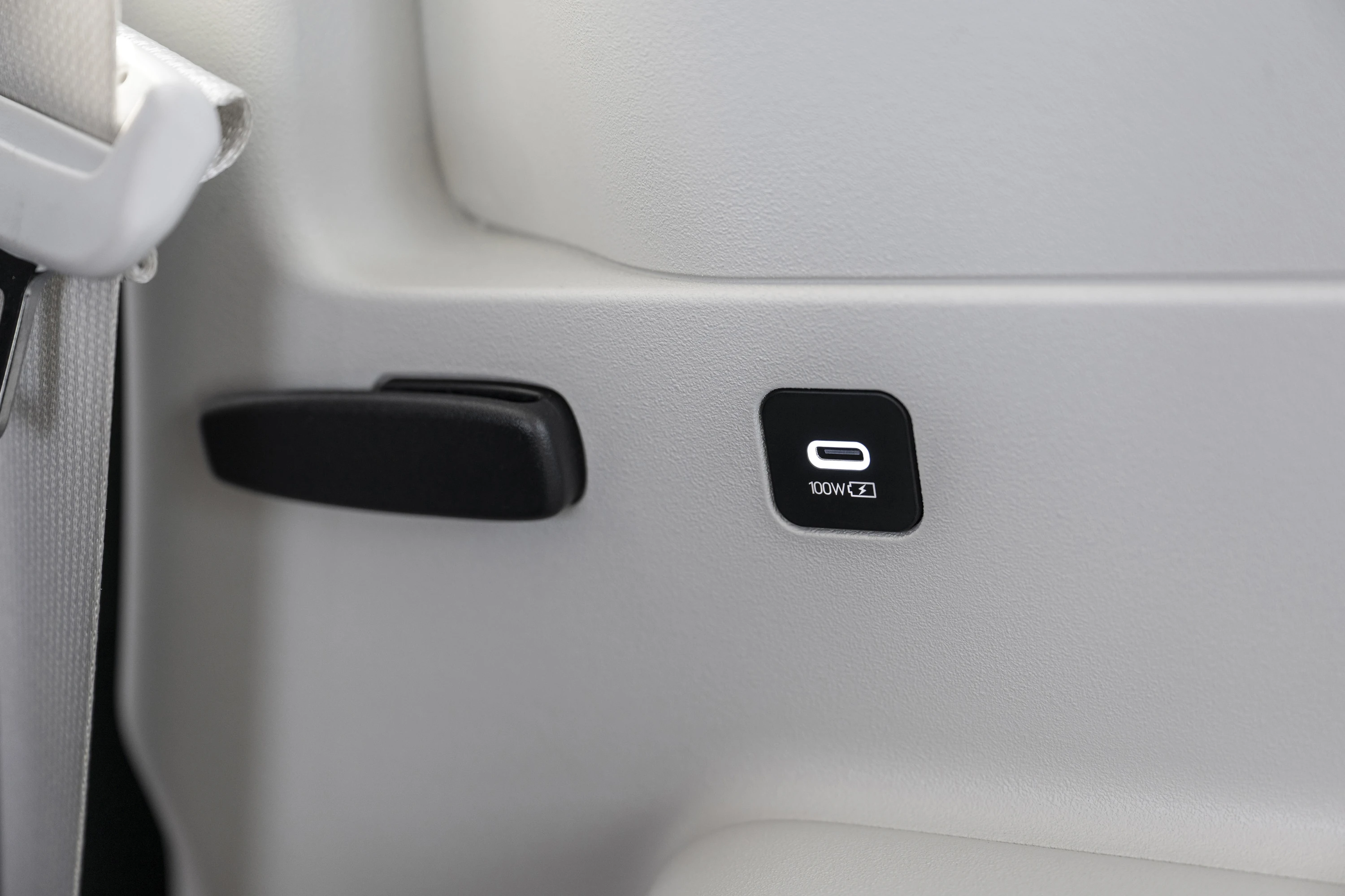 Hyundai IONIQ 9 AWD Performance details view
