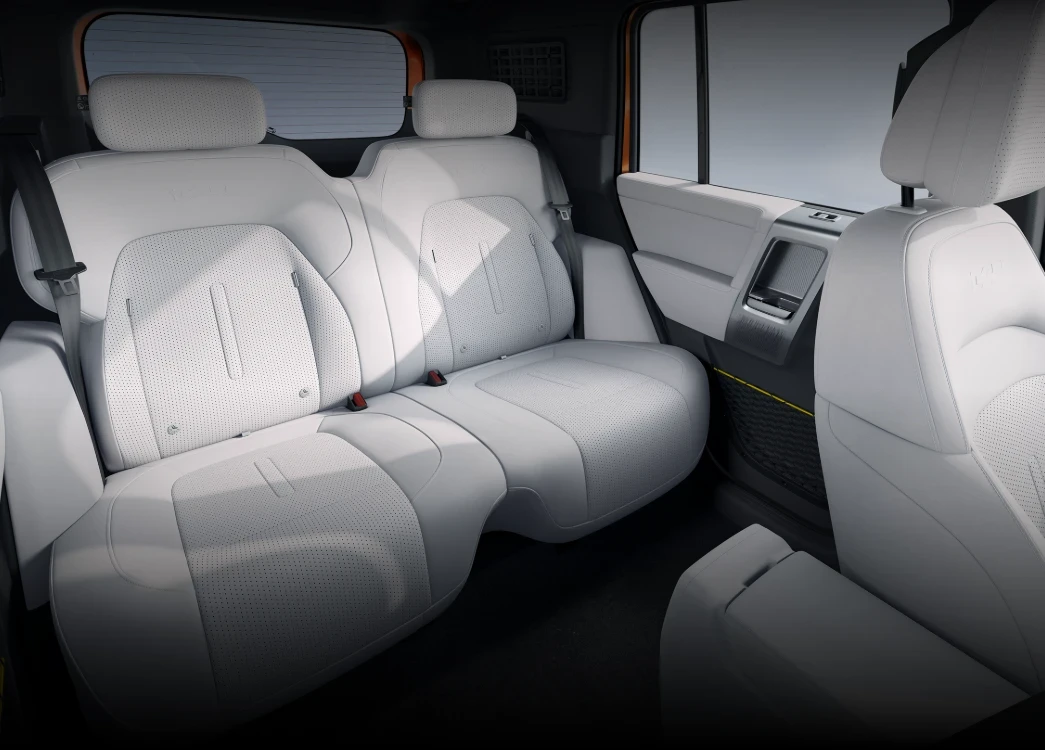 iCar V23 550 RWD secondrowseats view