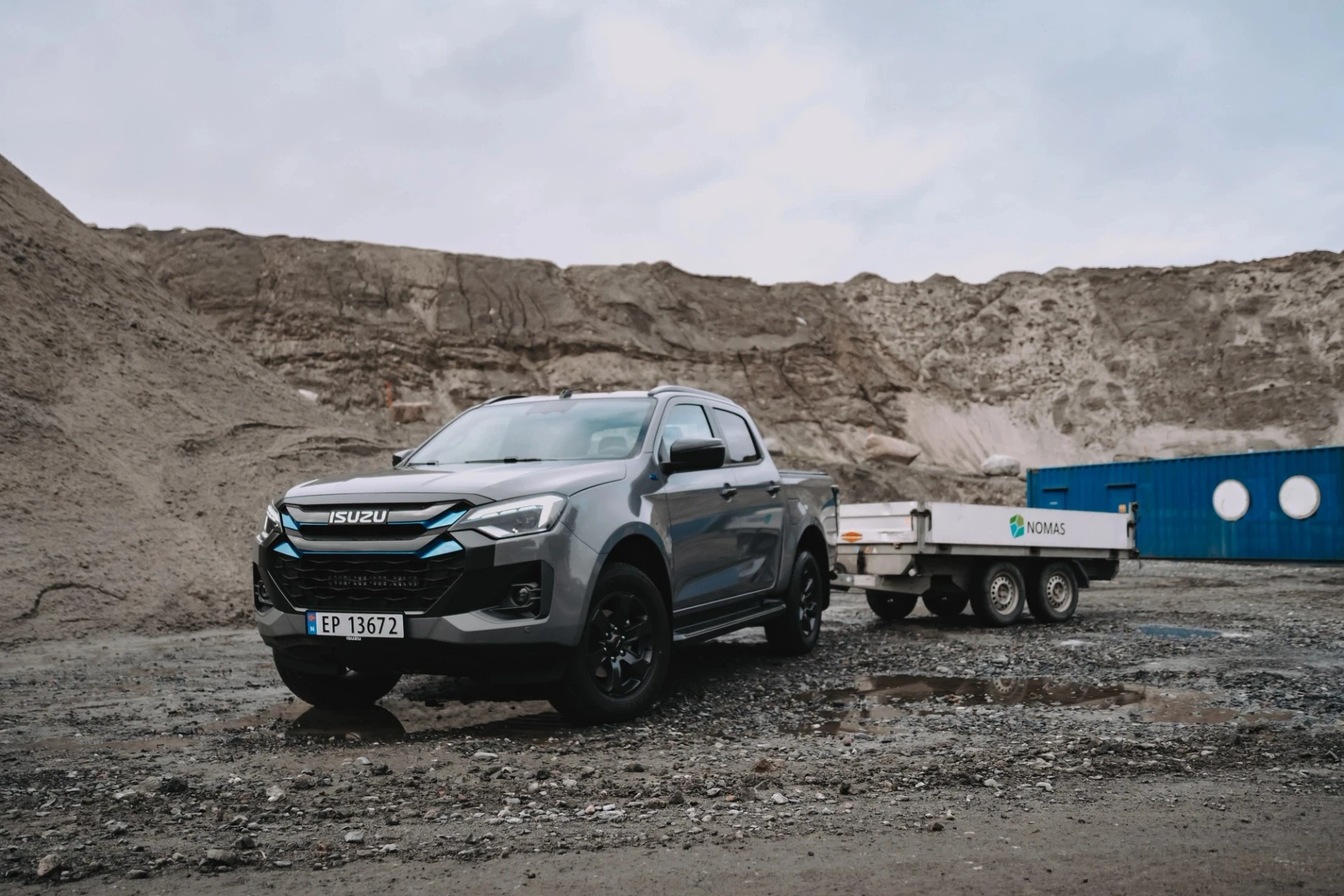 Isuzu D-Max EV Double Cab exterior view