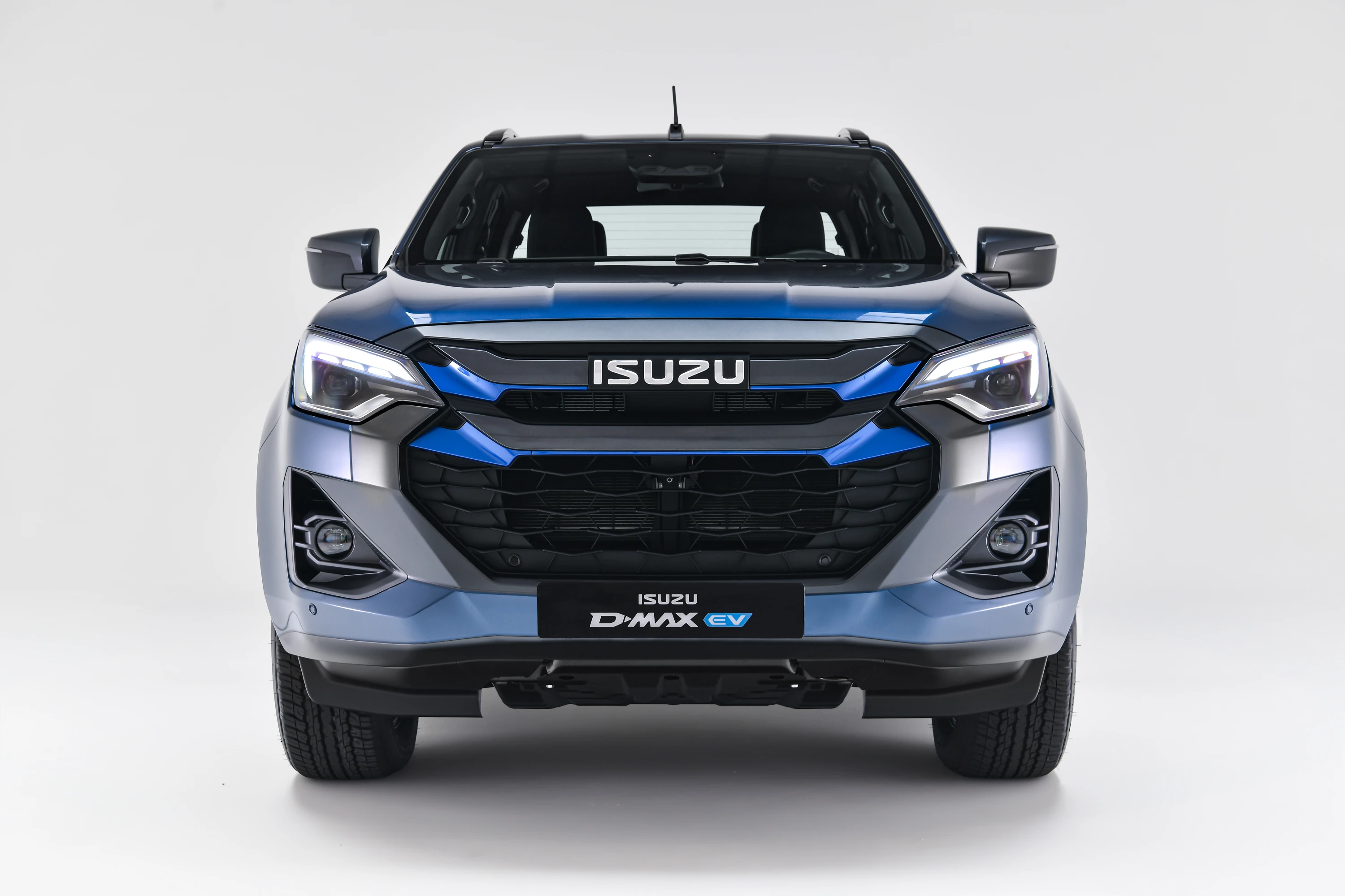 Isuzu D-Max EV Double Cab exterior view