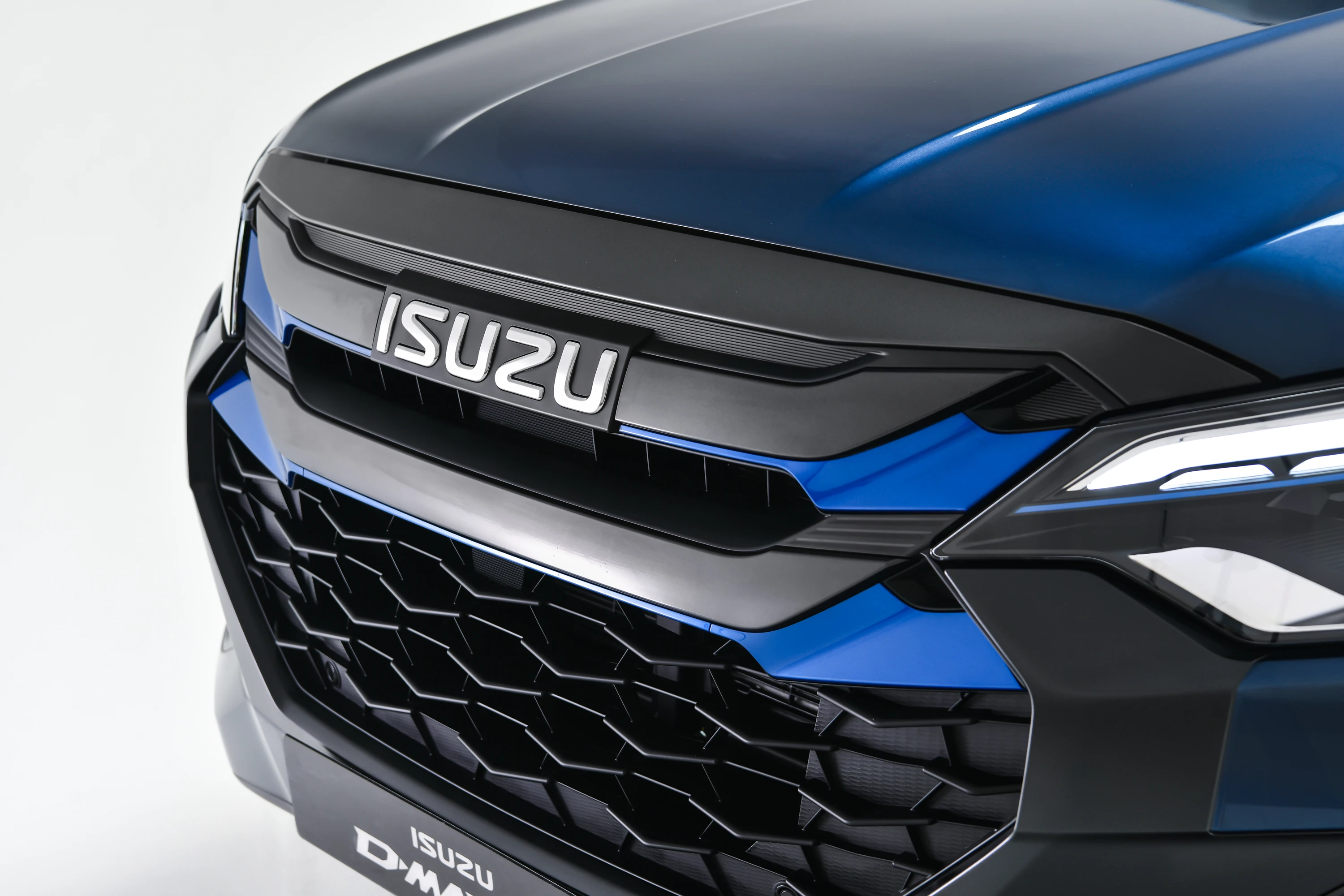 Isuzu D-Max EV Double Cab details view