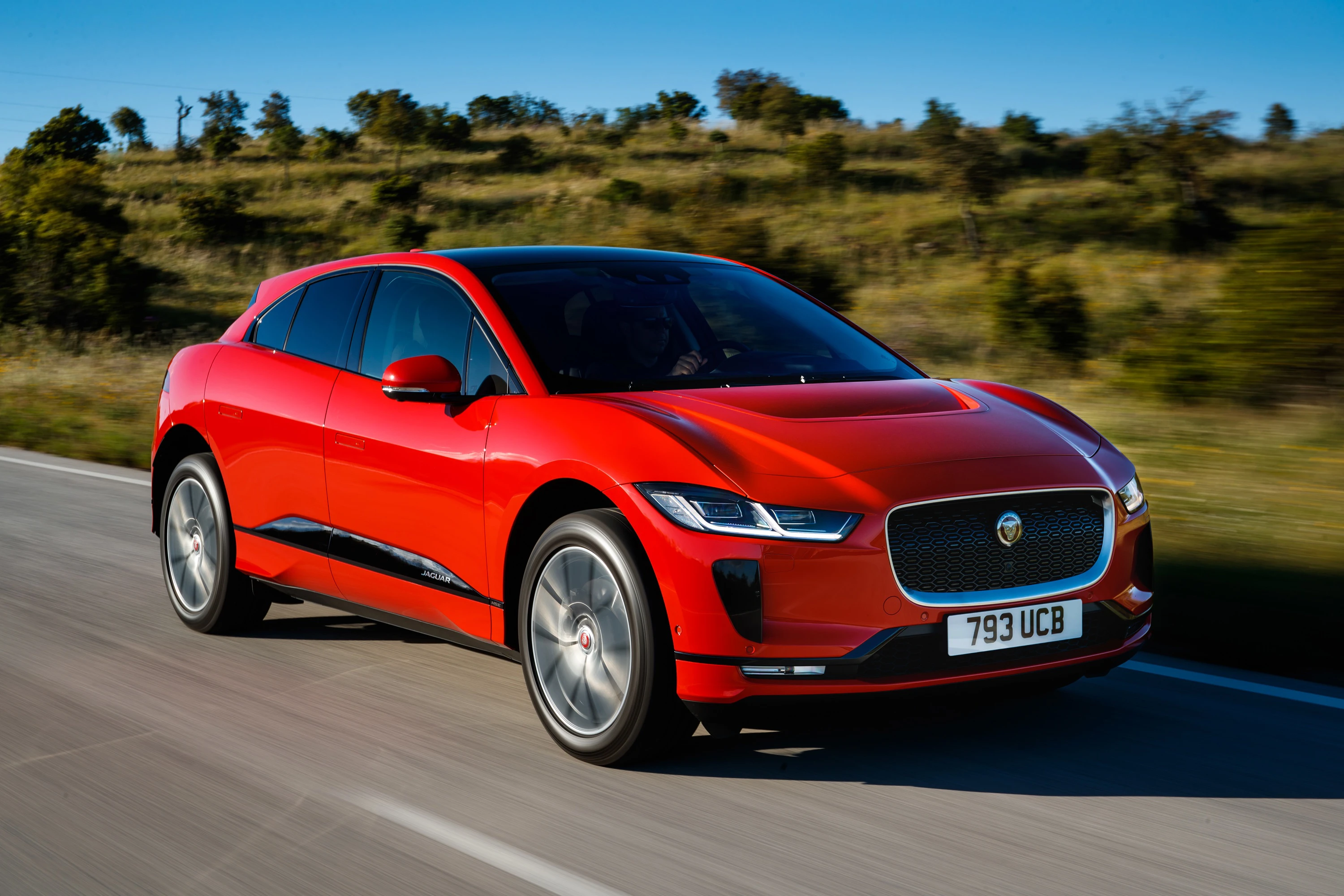 Jaguar I-Pace EV400 exterior view