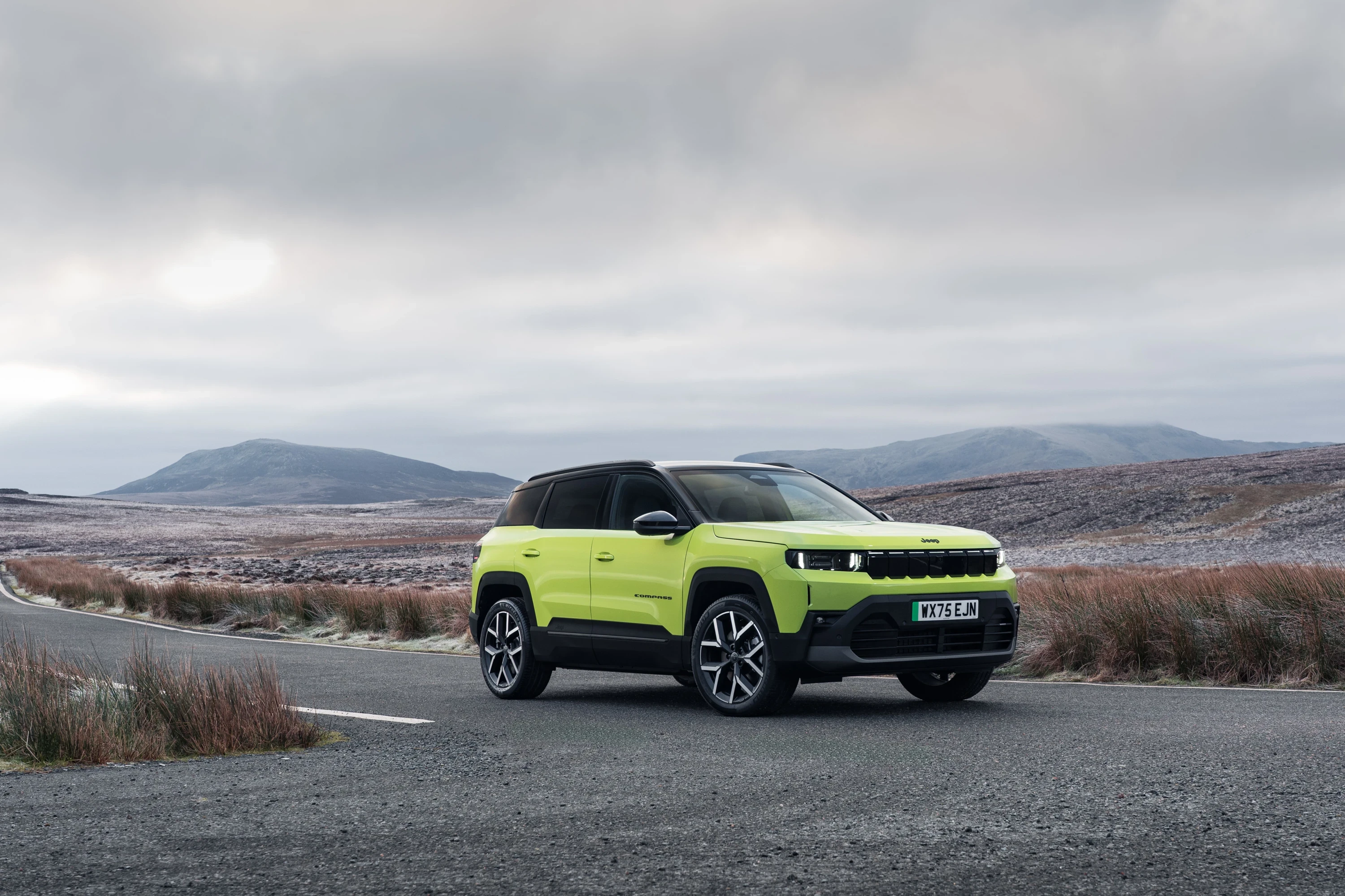 Jeep Compass Electric AWD details view