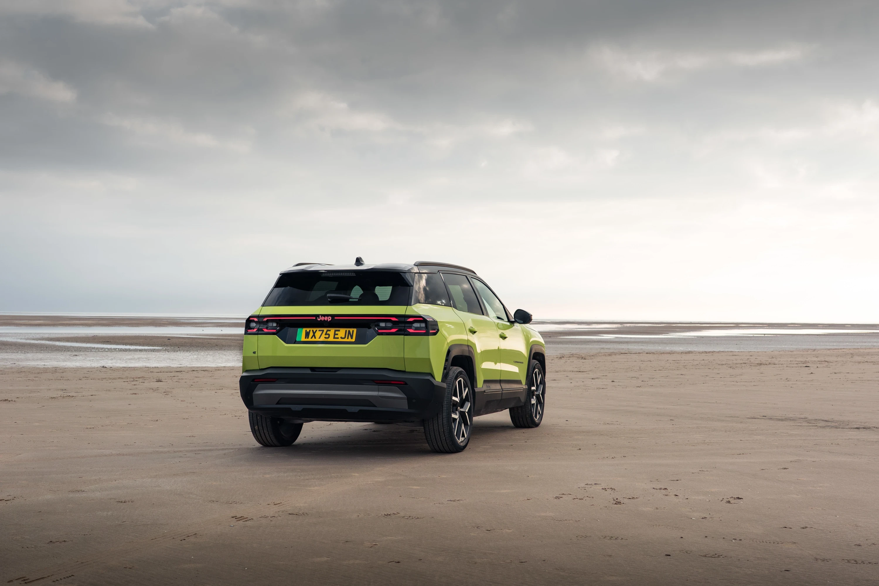 Jeep Compass Electric AWD exterior view