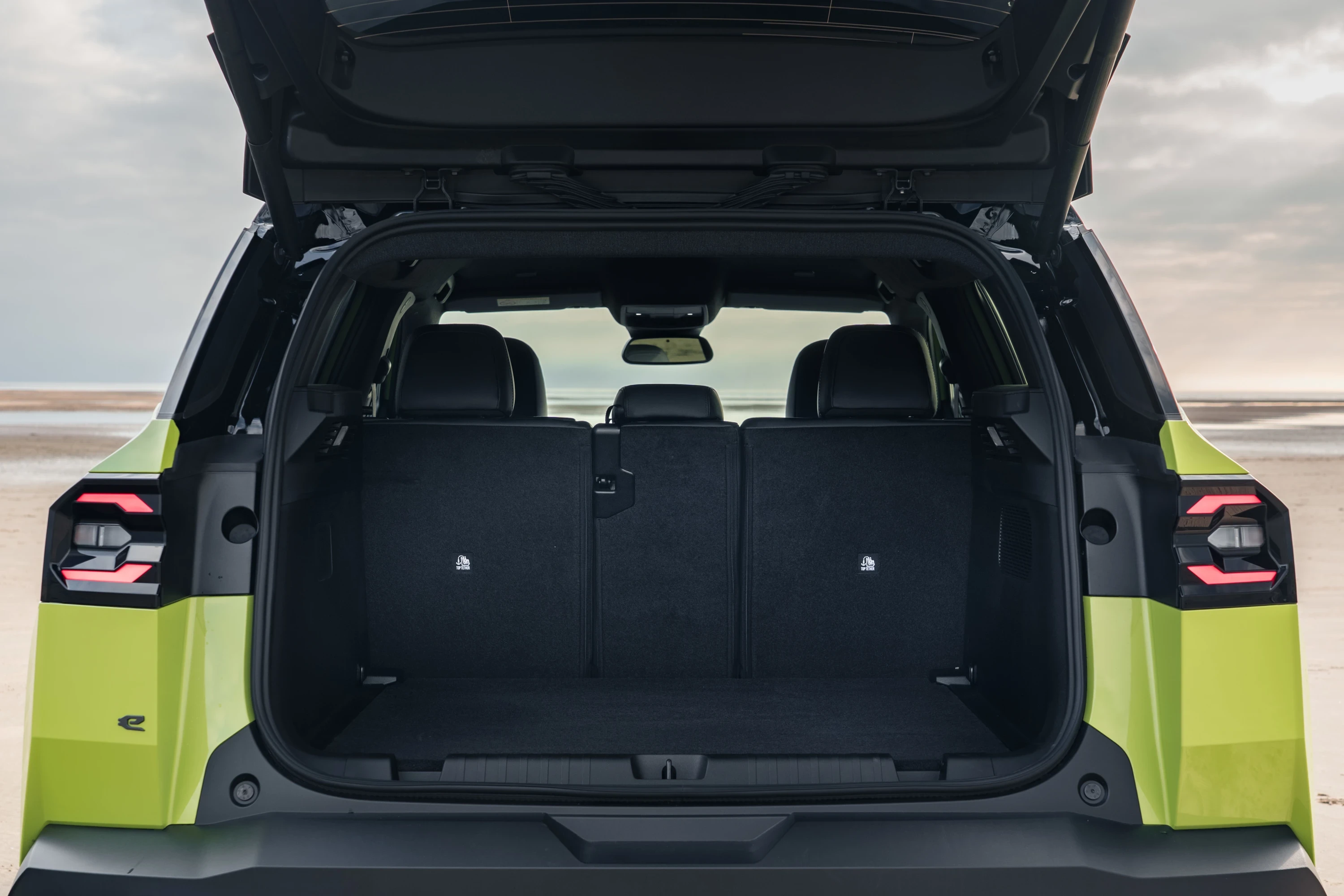 Jeep Compass Electric AWD trunk view