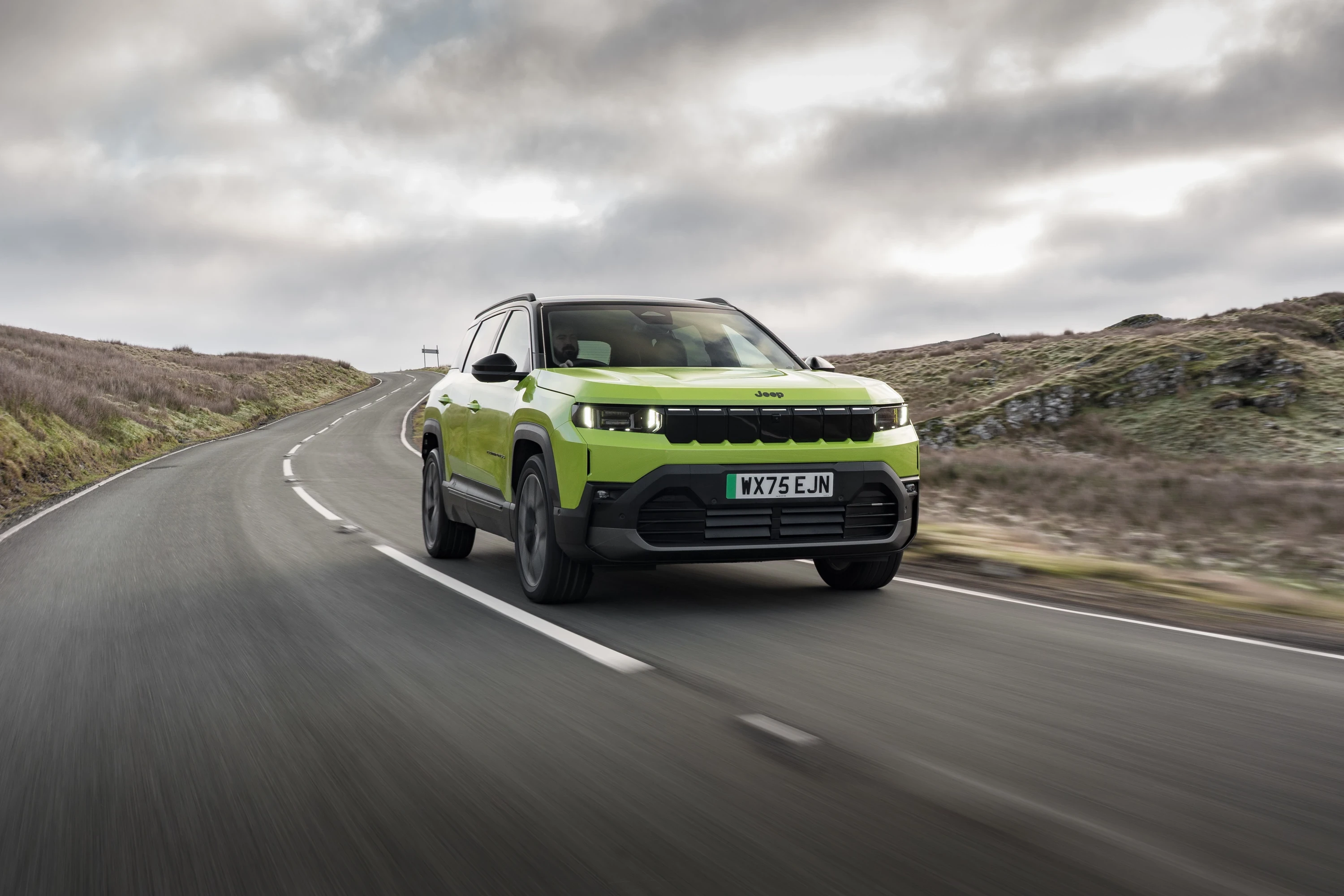 Jeep Compass Electric AWD exterior view