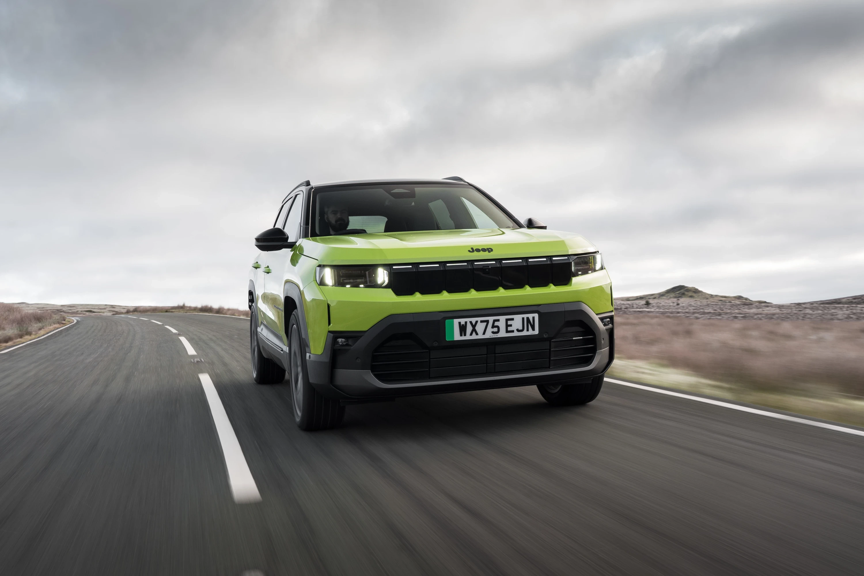 Jeep Compass Electric AWD exterior view