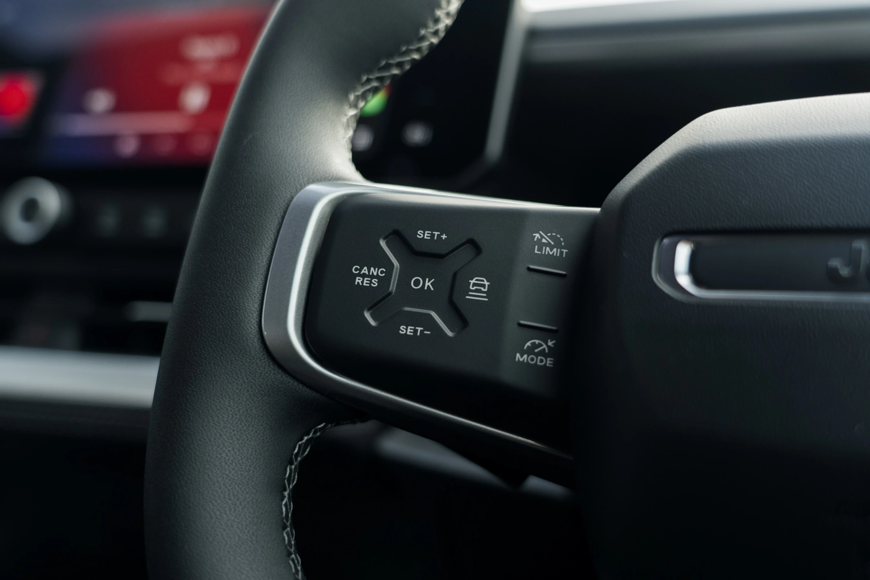 Jeep Compass Electric FWD Long Range details view