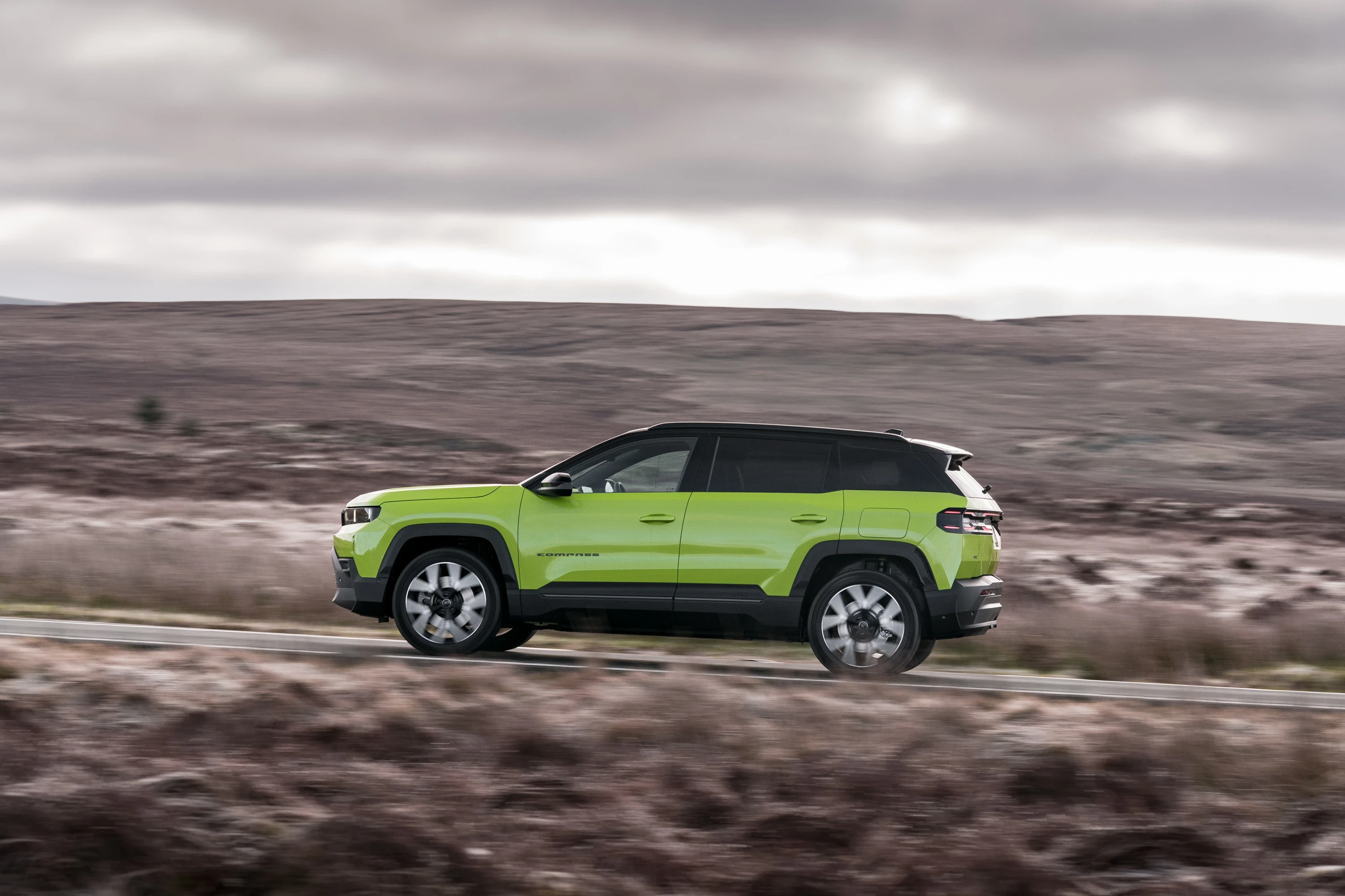 Jeep Compass Electric FWD Long Range exterior view