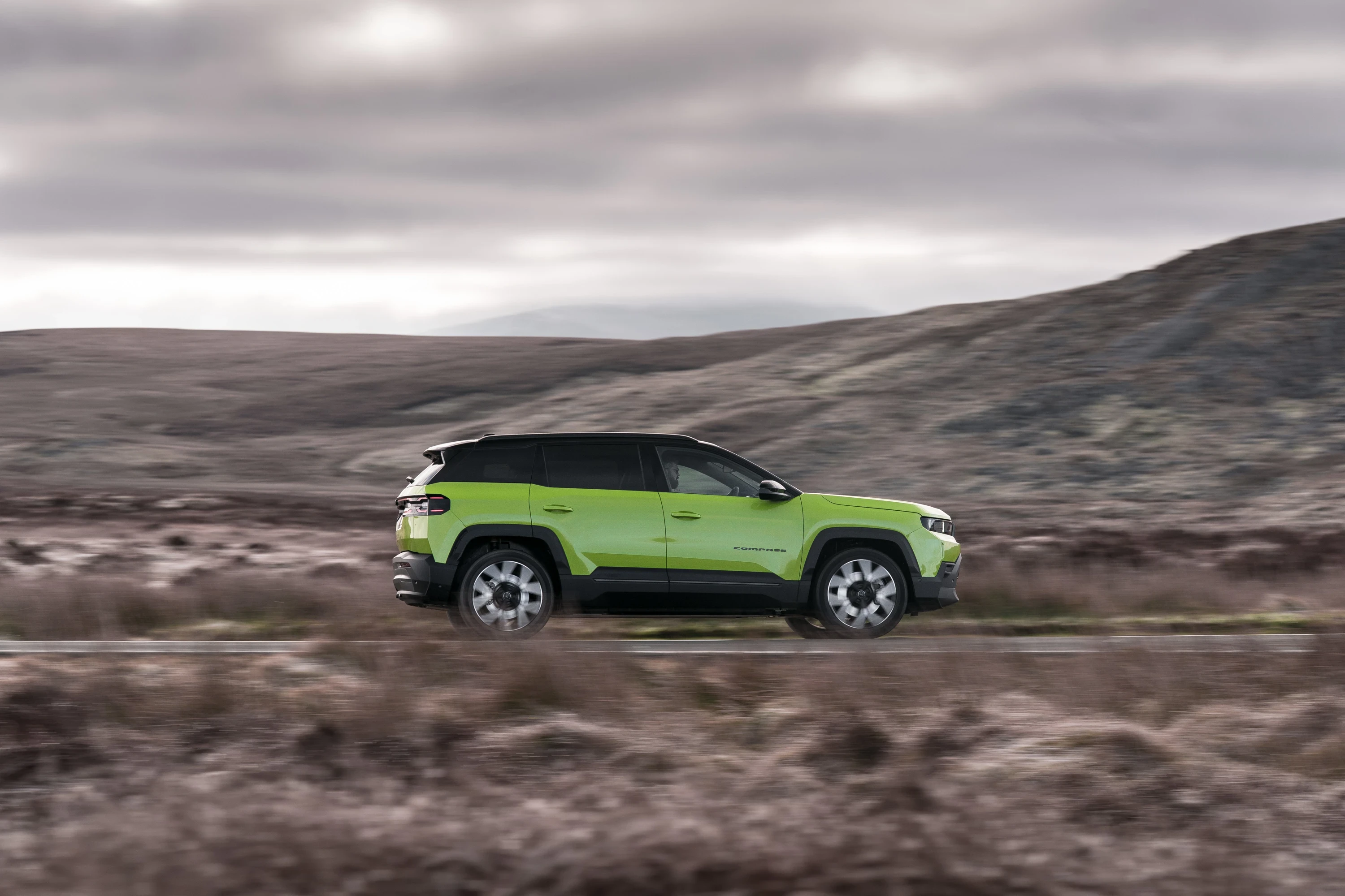 Jeep Compass Electric FWD Long Range exterior view