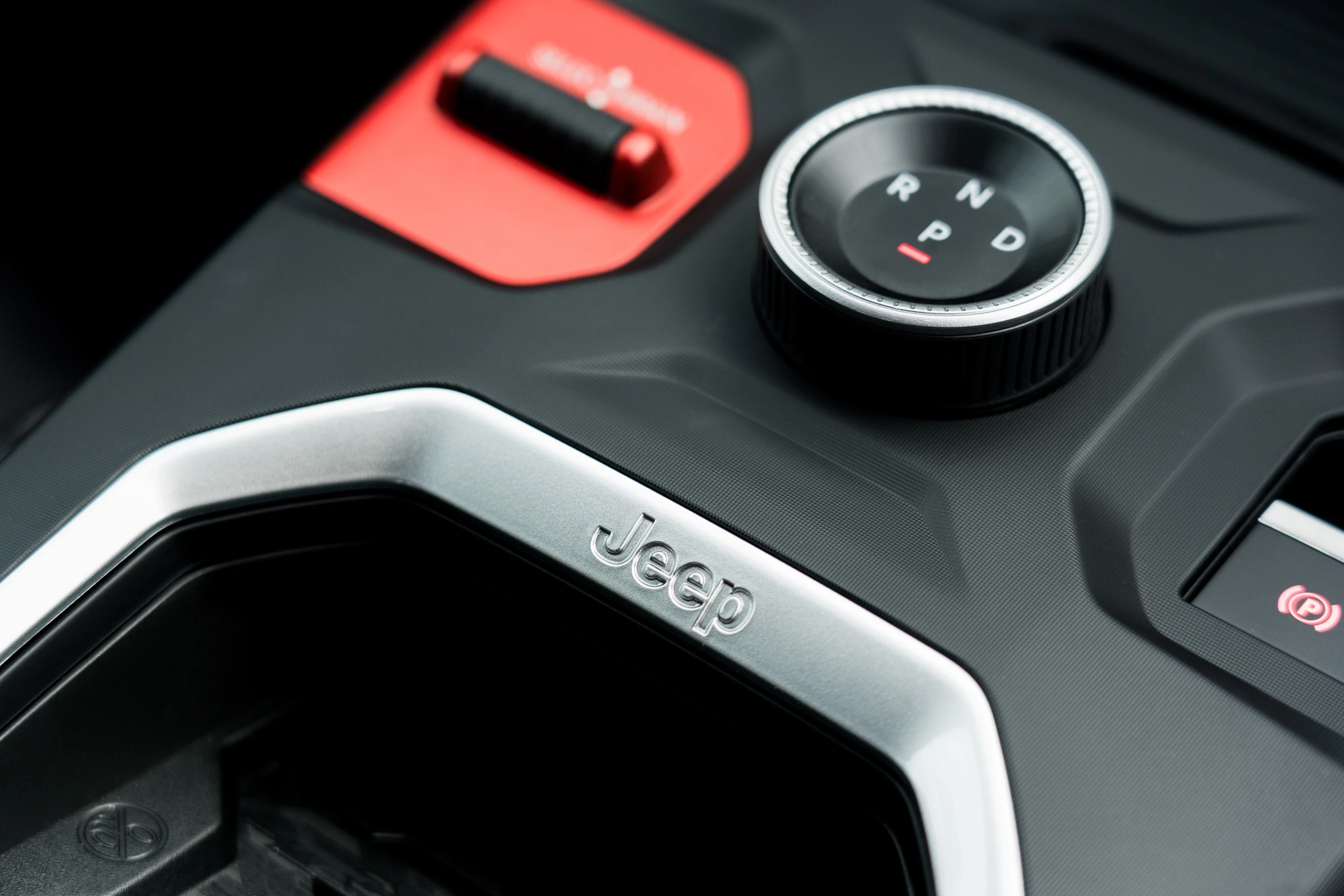 Jeep Compass Electric FWD Long Range details view