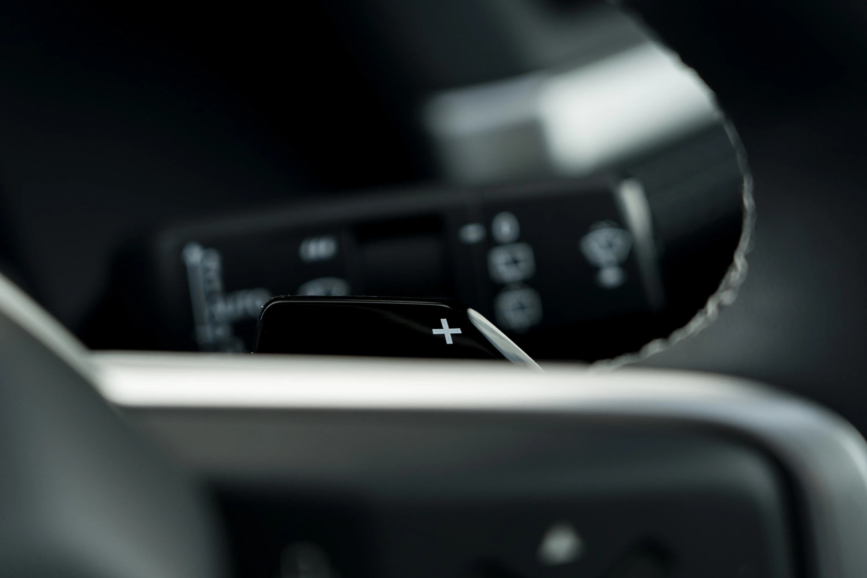 Jeep Compass Electric FWD Long Range screens view