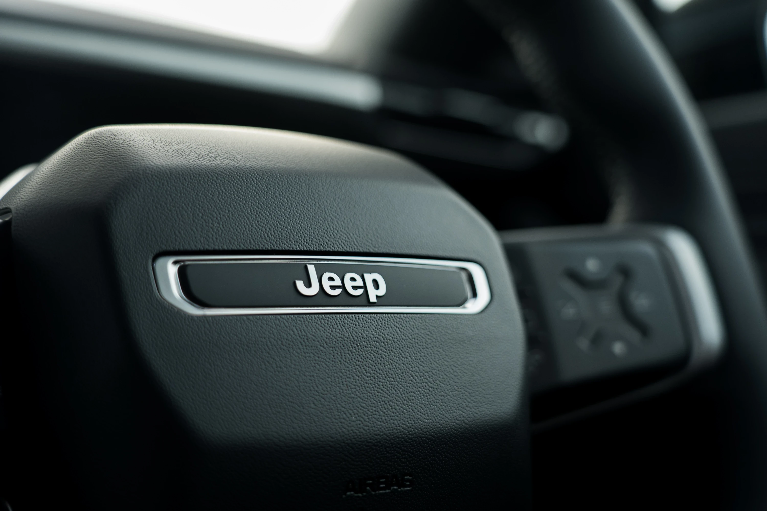 Jeep Compass Electric FWD Long Range details view