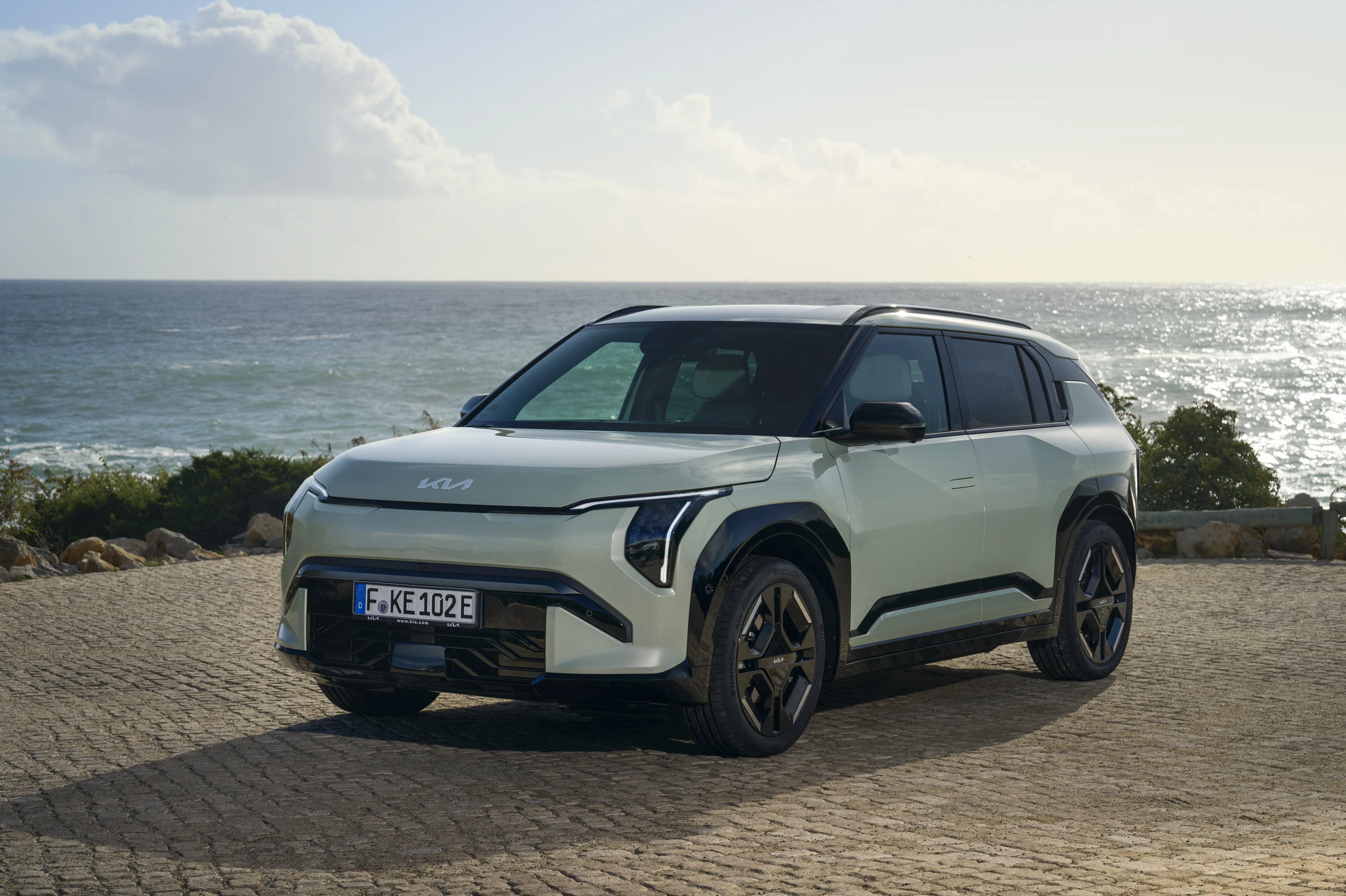 Kia EV3 Long Range AWD exterior view