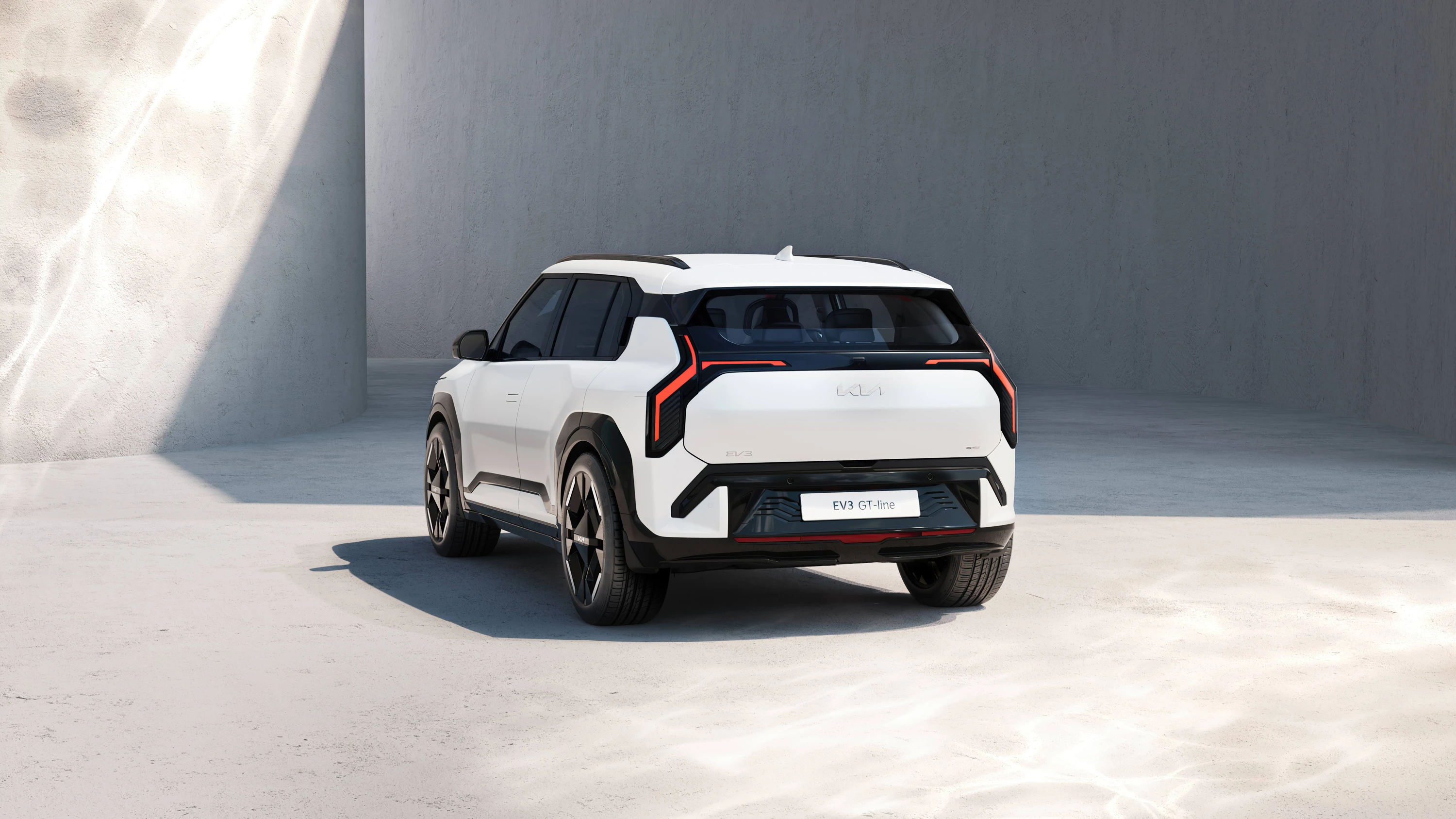 Kia EV3 Long Range AWD exterior view