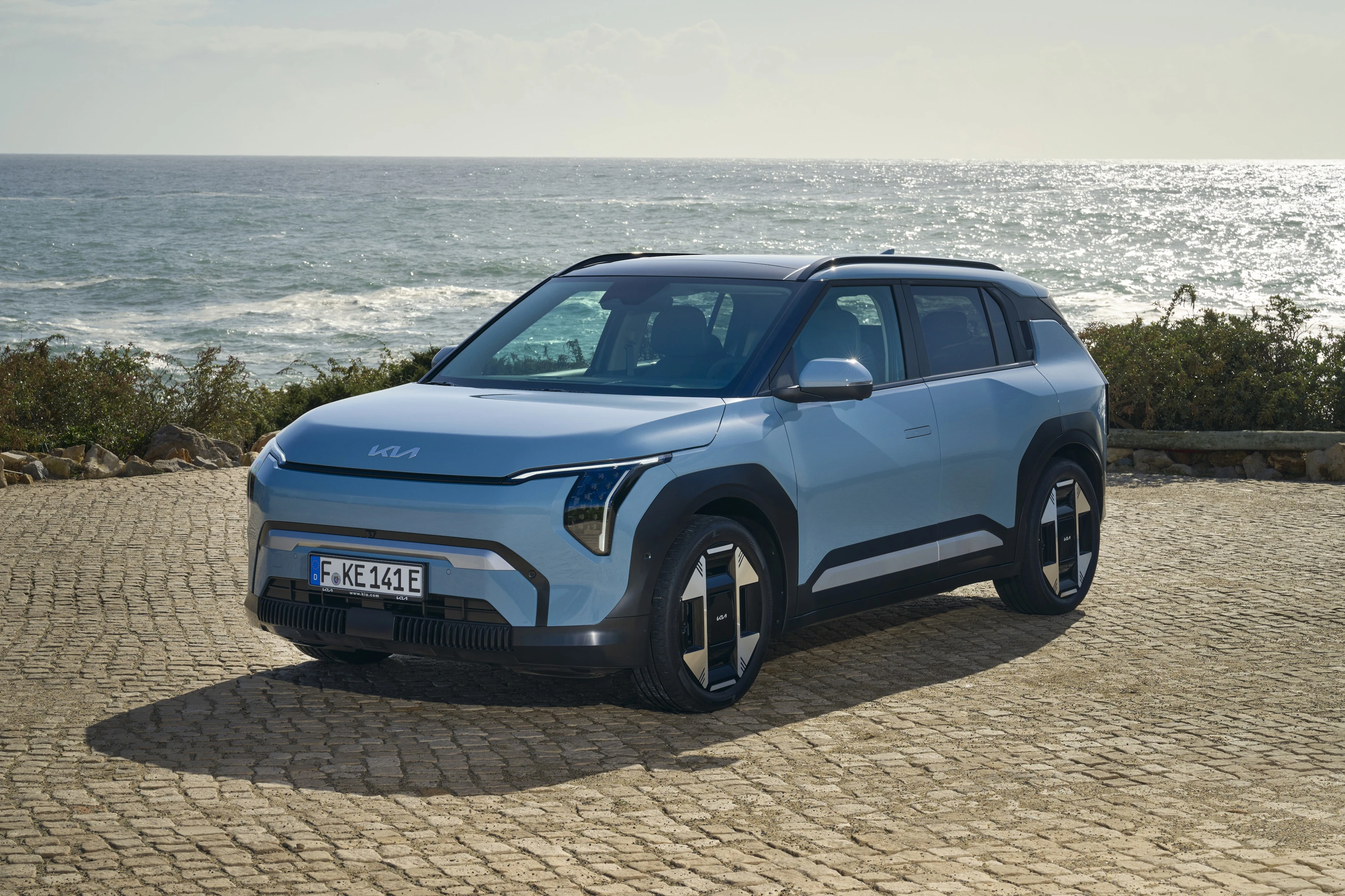 Kia EV3 Long Range AWD main view