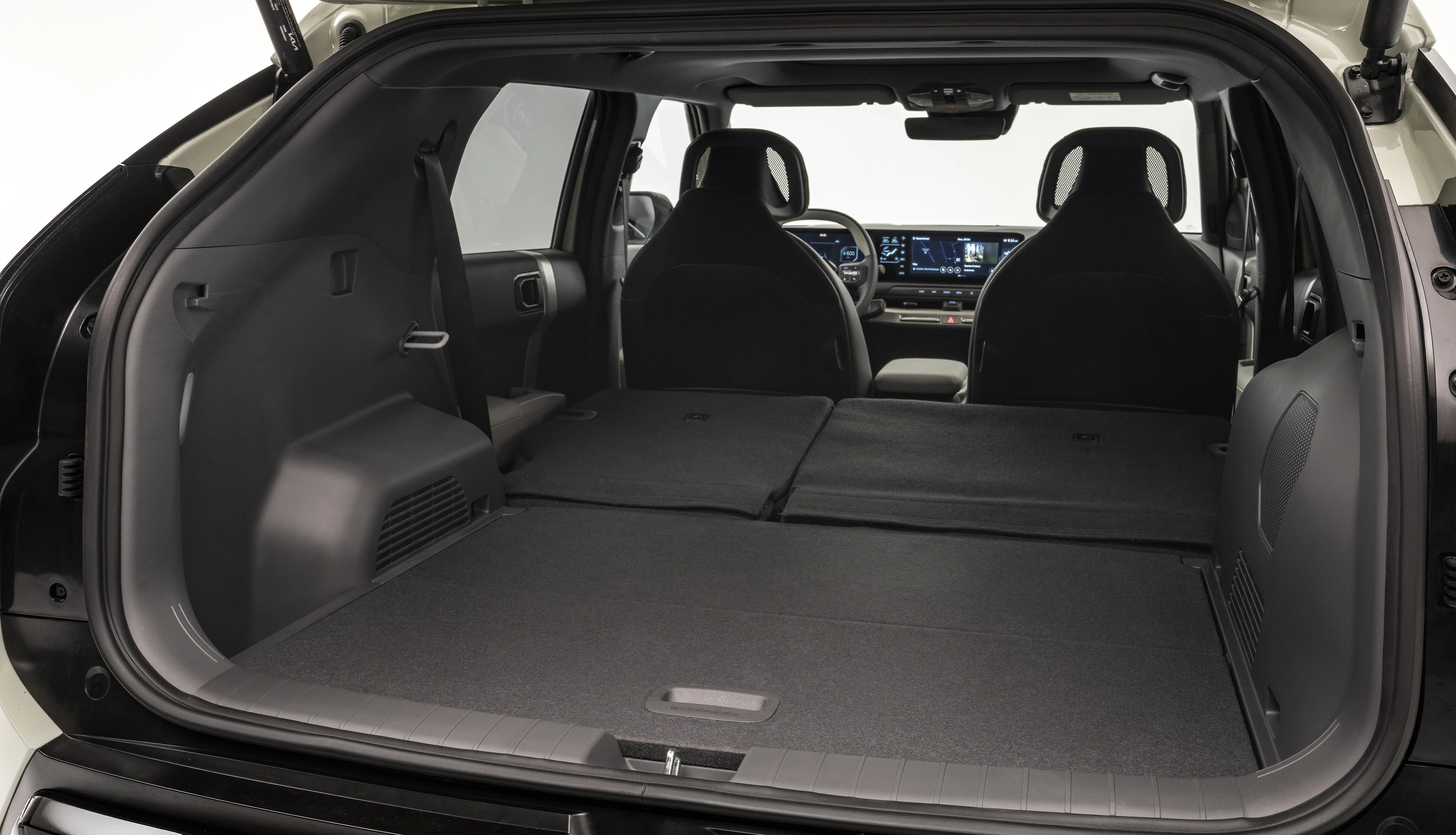 Kia EV3 Long Range AWD trunk view