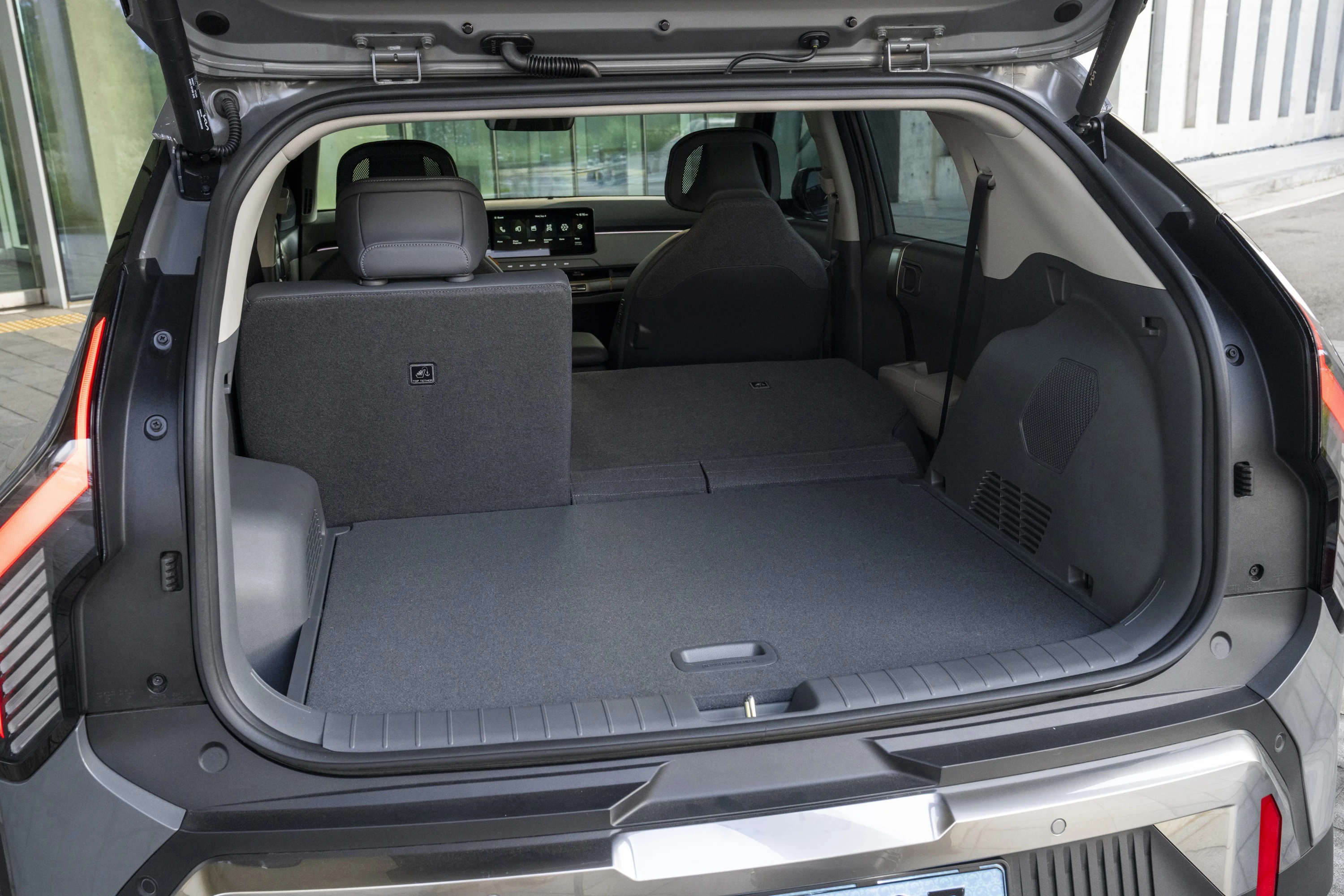 Kia EV3 Long Range AWD trunk view