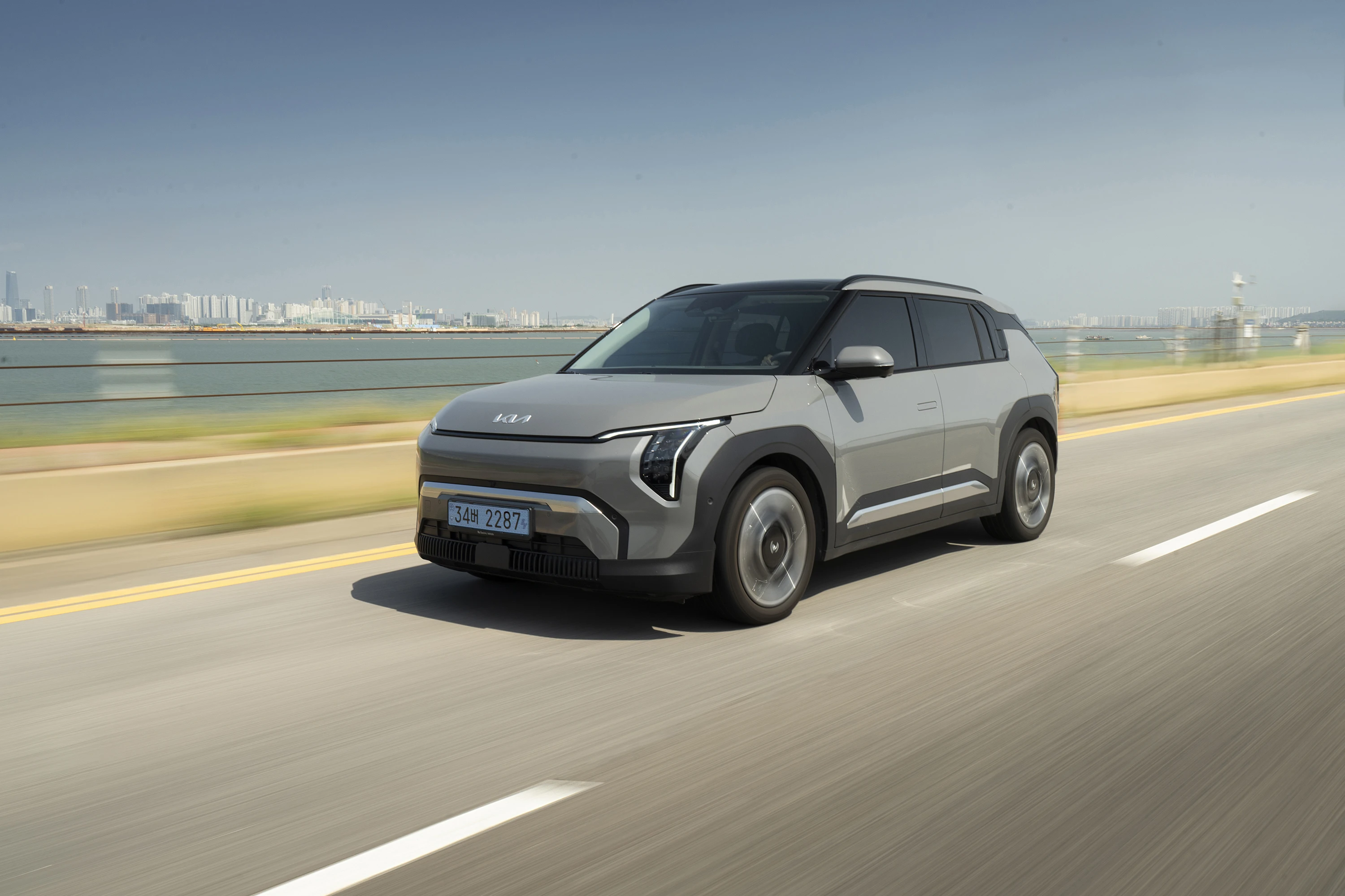 Kia EV3 Long Range AWD main view