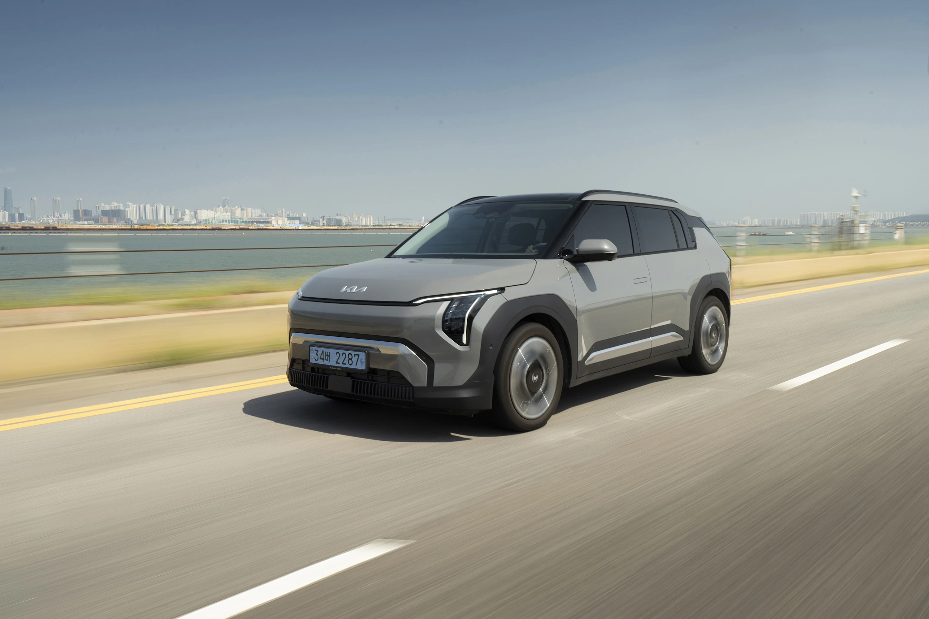 Kia EV3 Long Range AWD main view