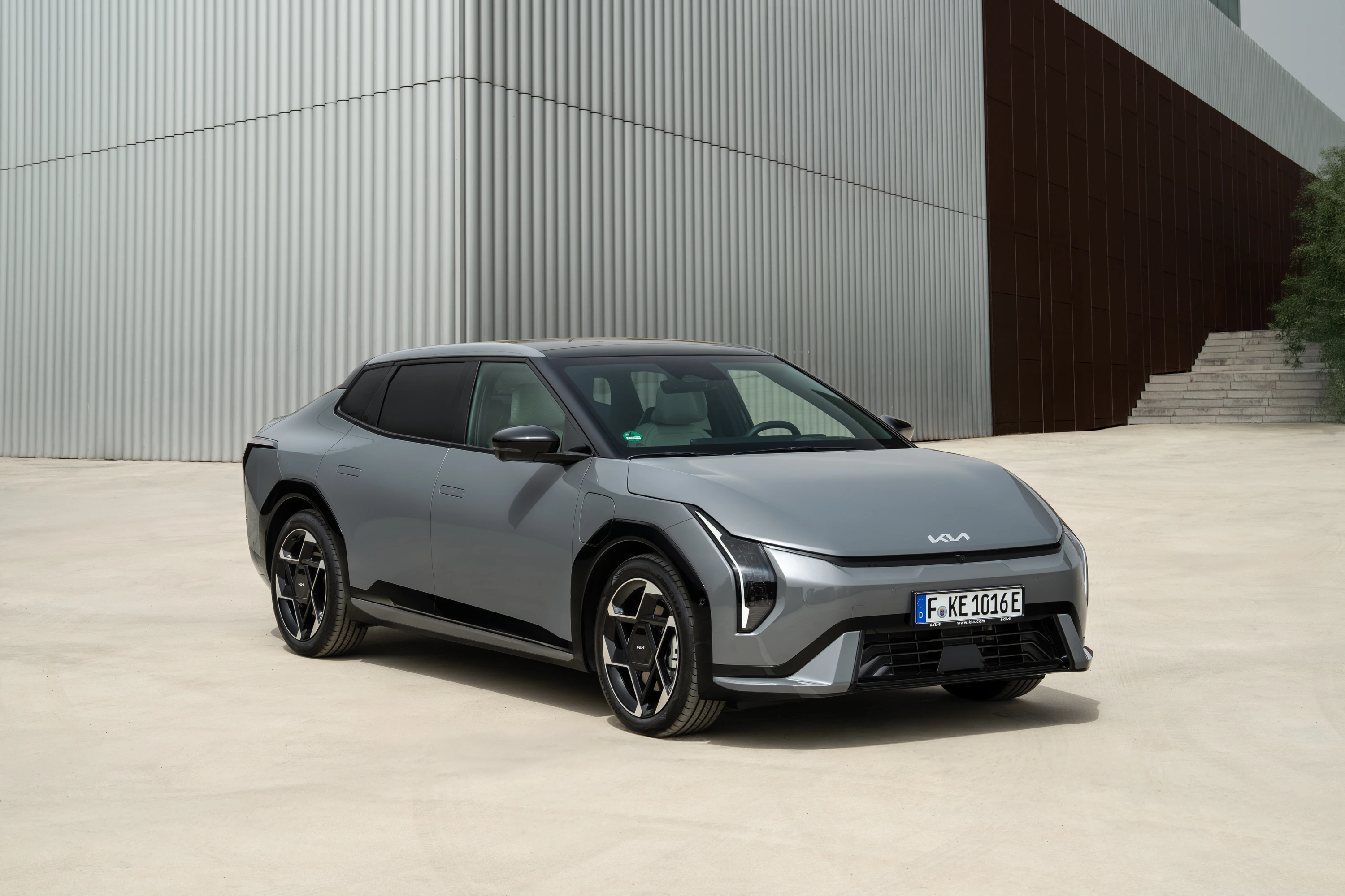 Kia EV4 Fastback Long Range exterior view
