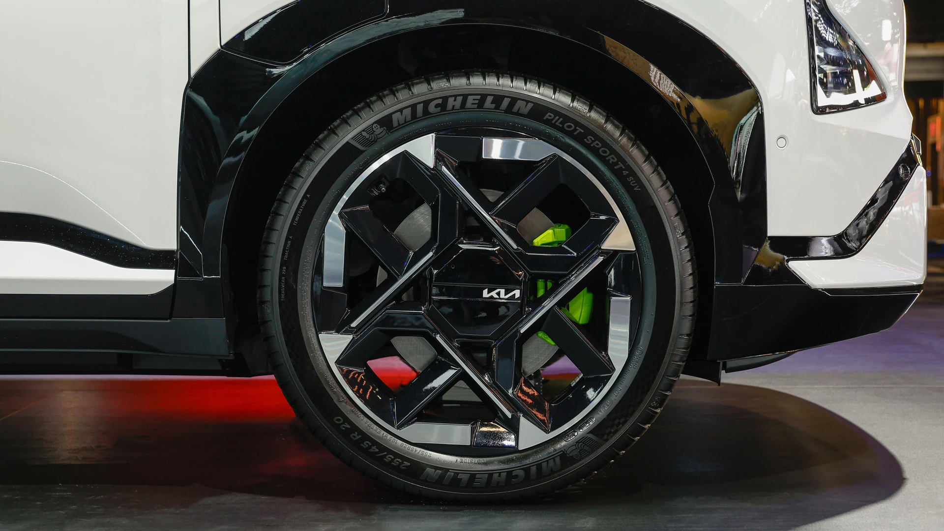 Kia EV5 GT wheels view