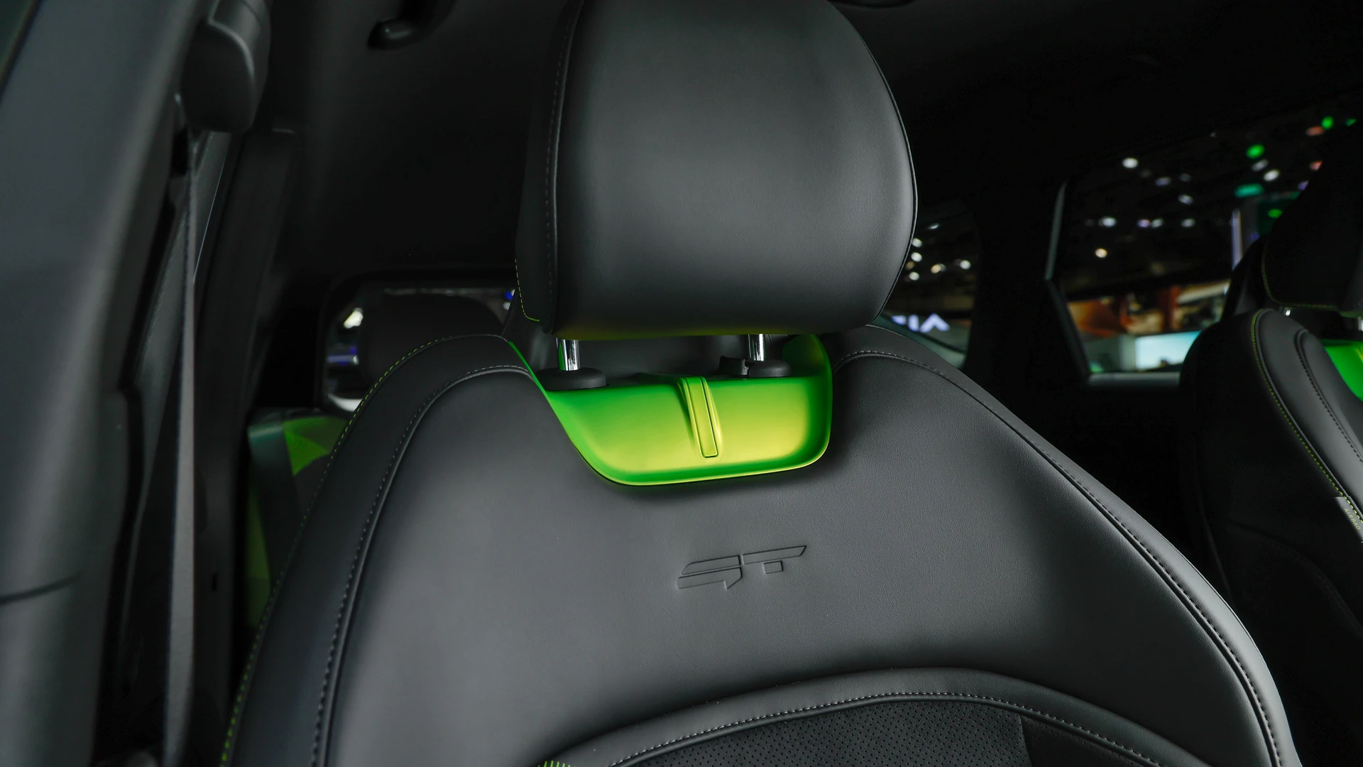 Kia EV5 GT frontseats view