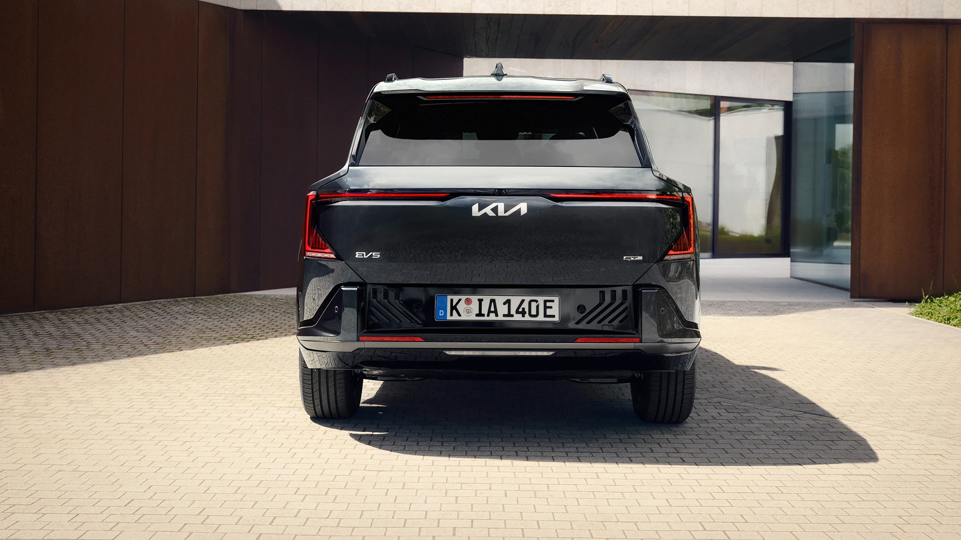 Kia EV5 Long Range AWD exterior view