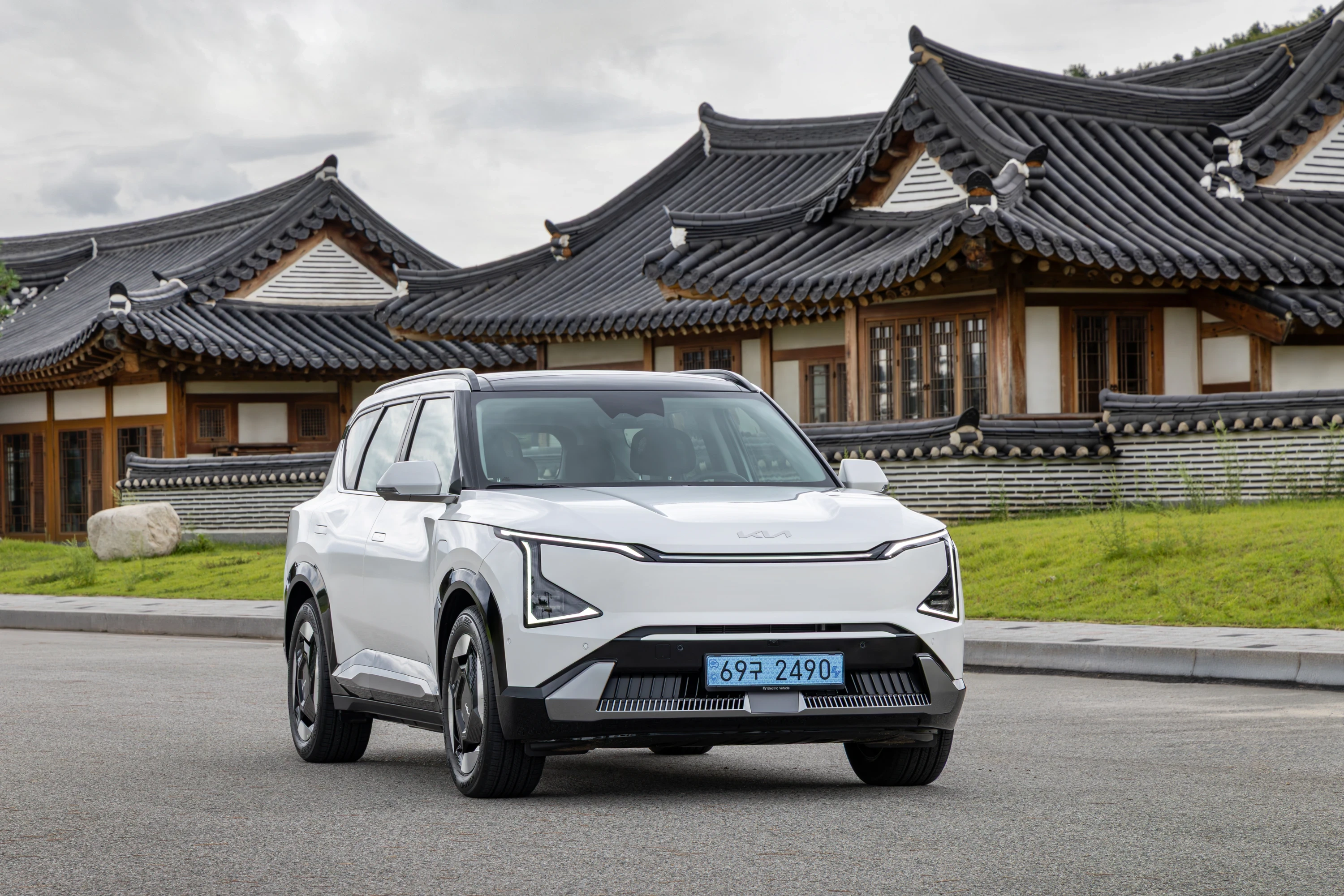 Kia EV5 Long Range AWD exterior view