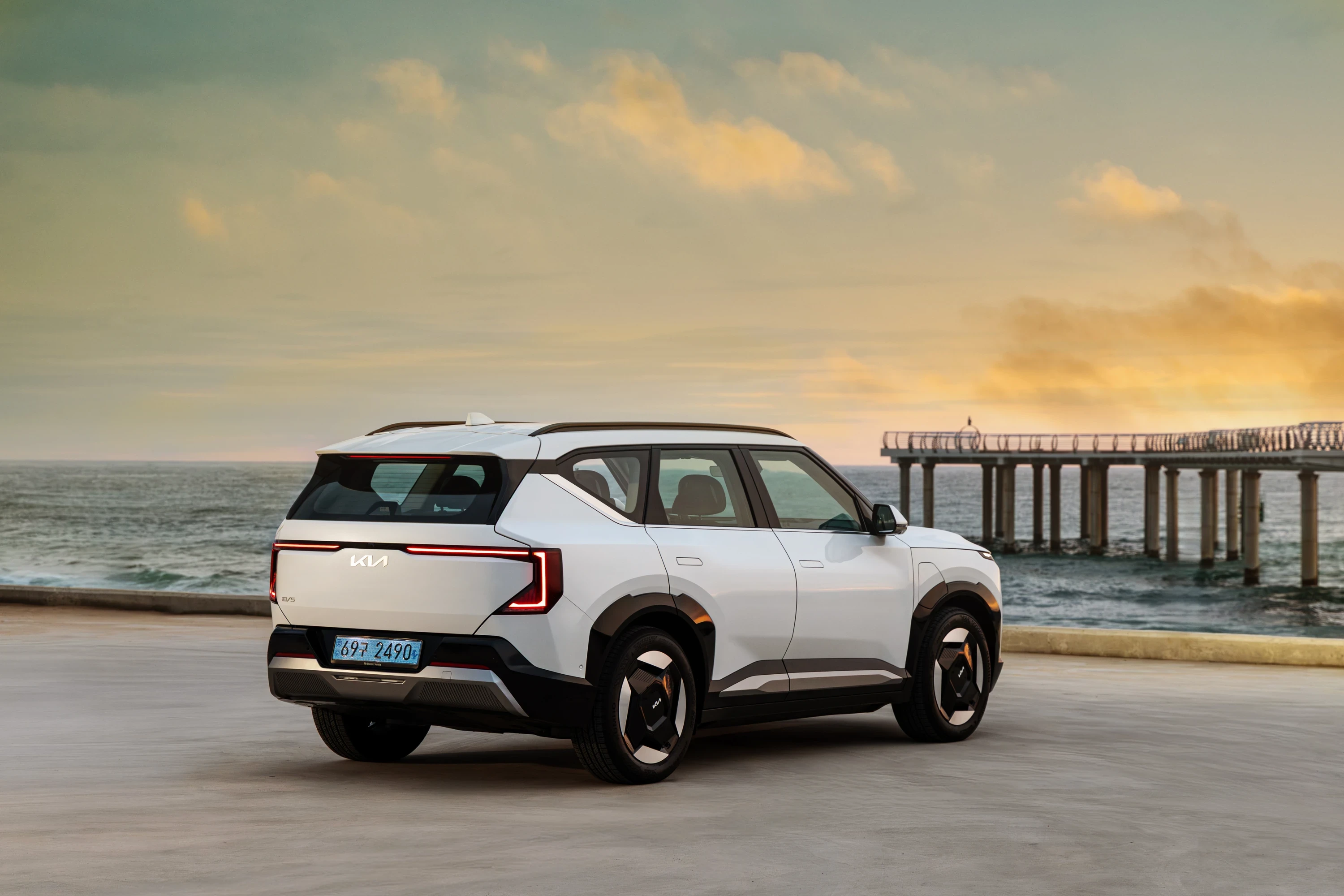 Kia EV5 Long Range AWD exterior view