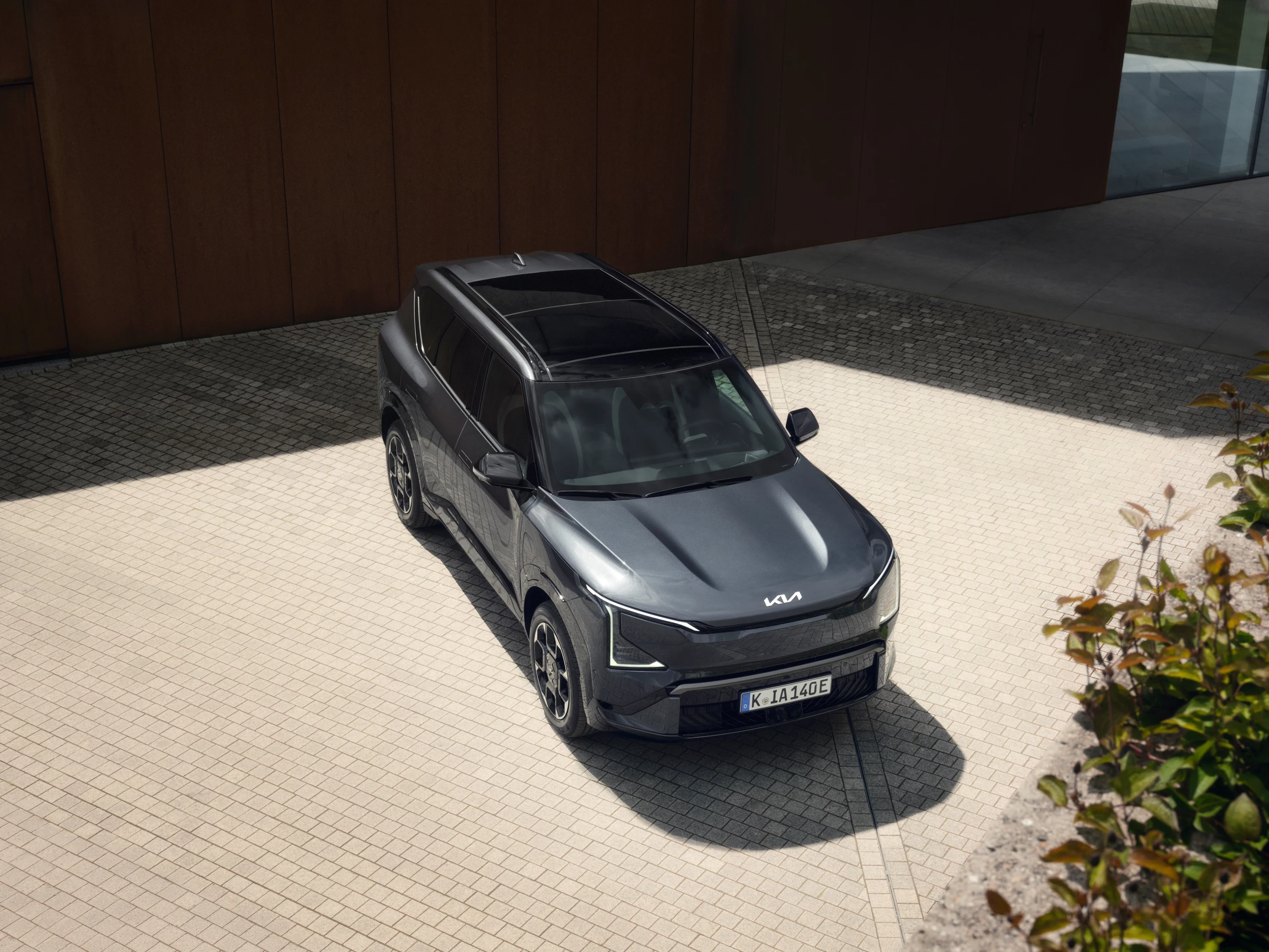 Kia EV5 Long Range AWD exterior view