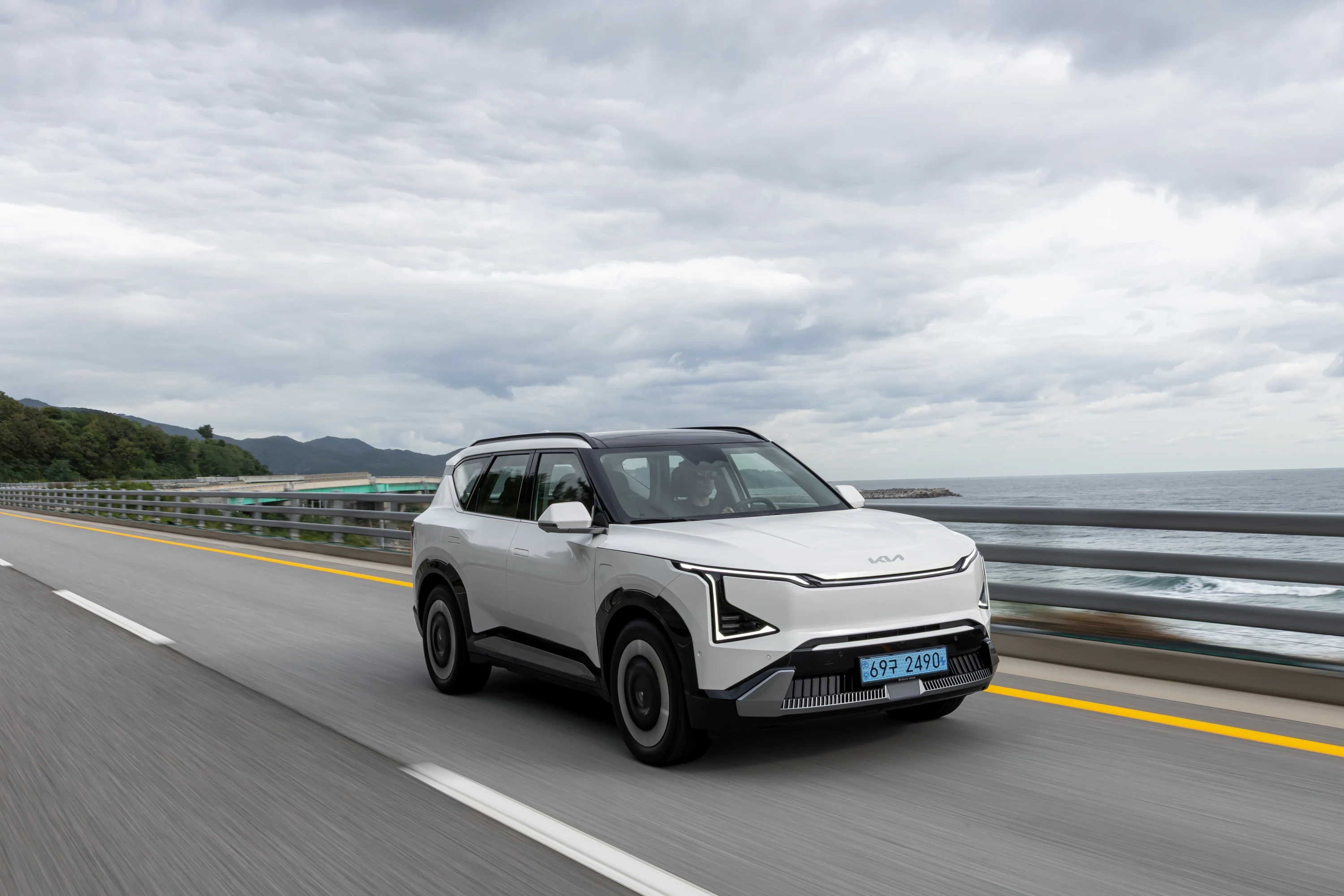 Kia EV5 Long Range AWD exterior view