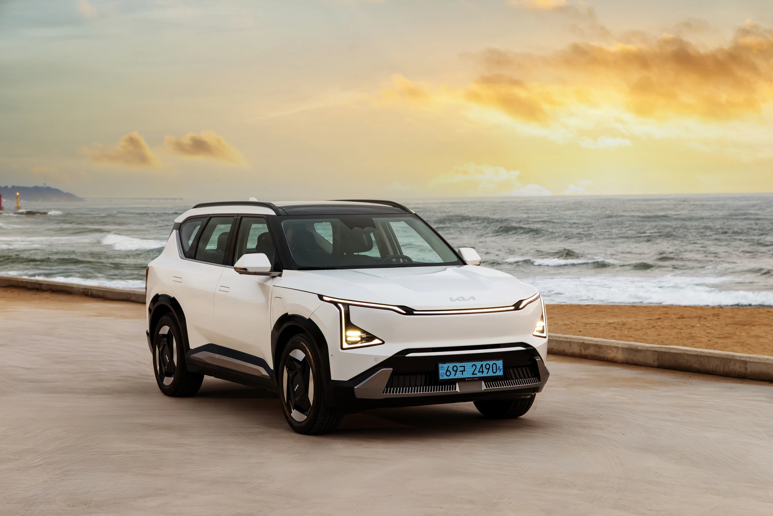 Kia EV5 Long Range AWD exterior view