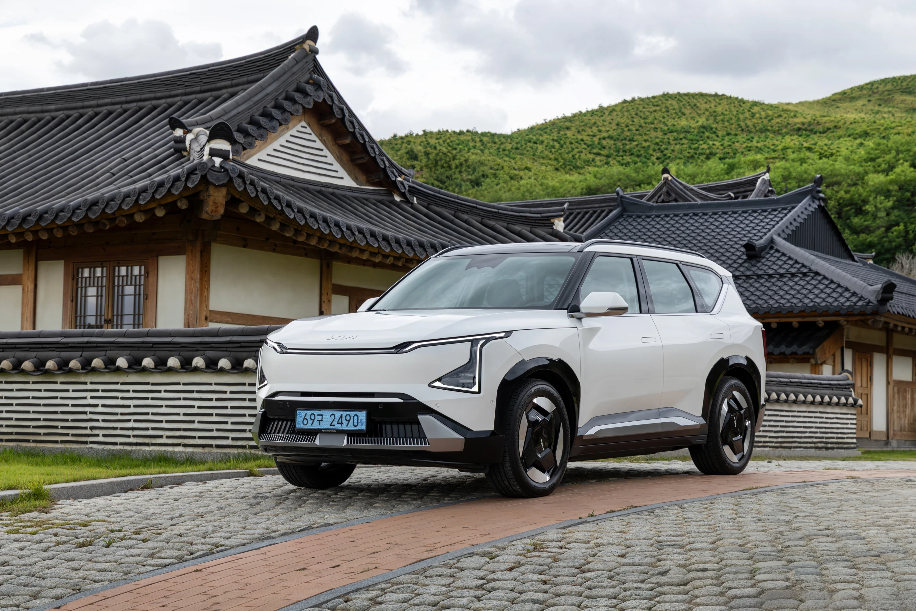 Kia EV5 Long Range AWD exterior view