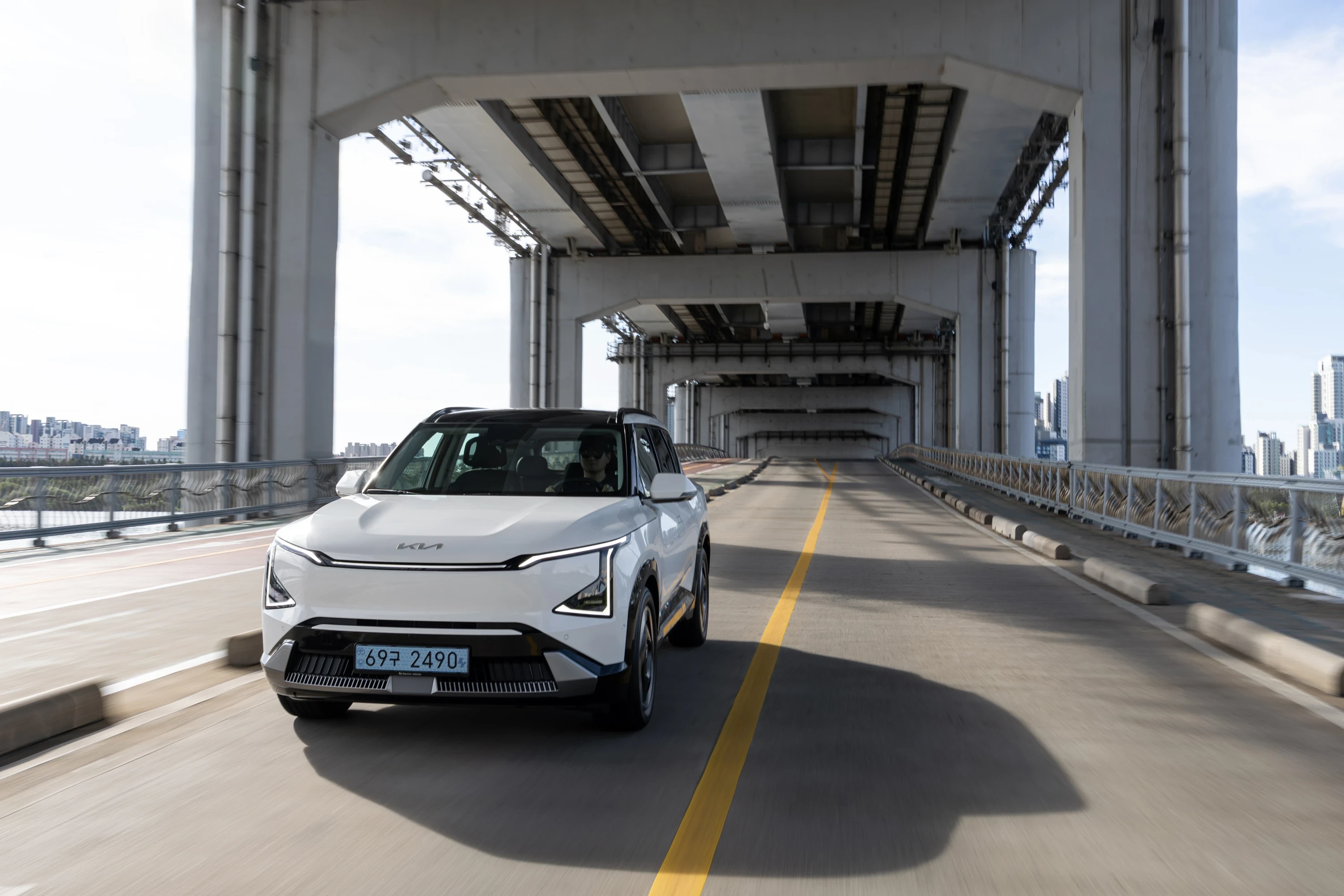 Kia EV5 Long Range AWD exterior view
