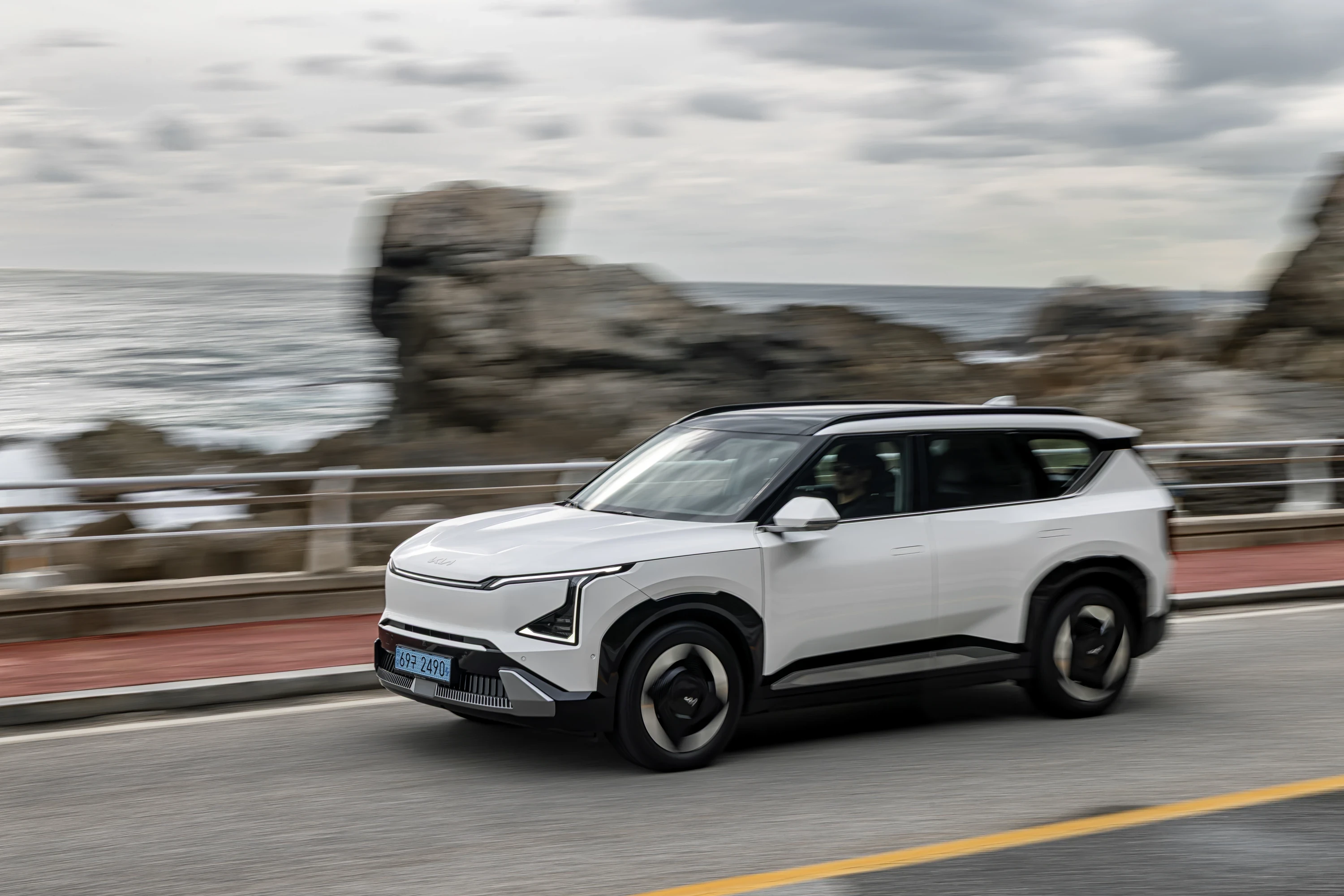 Kia EV5 Long Range AWD exterior view