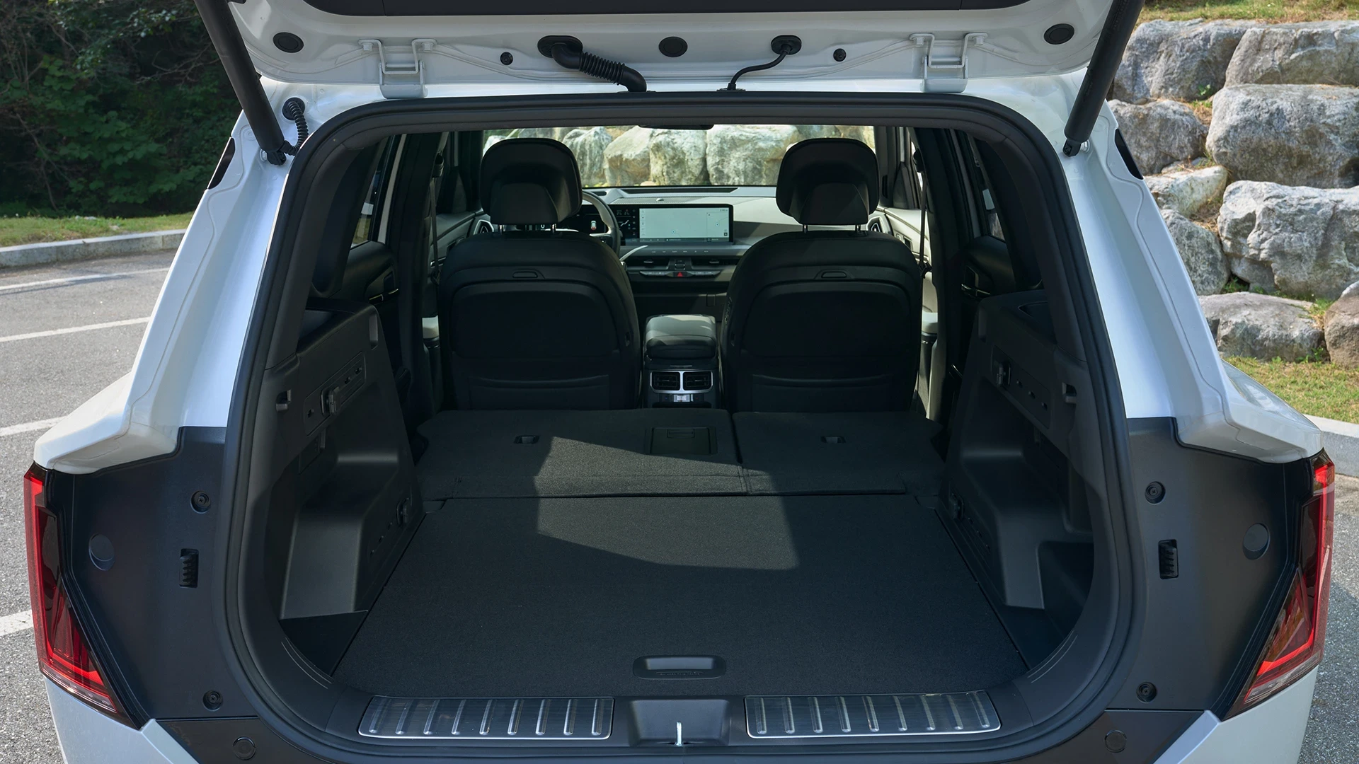 Kia EV5 Standard Range trunk view
