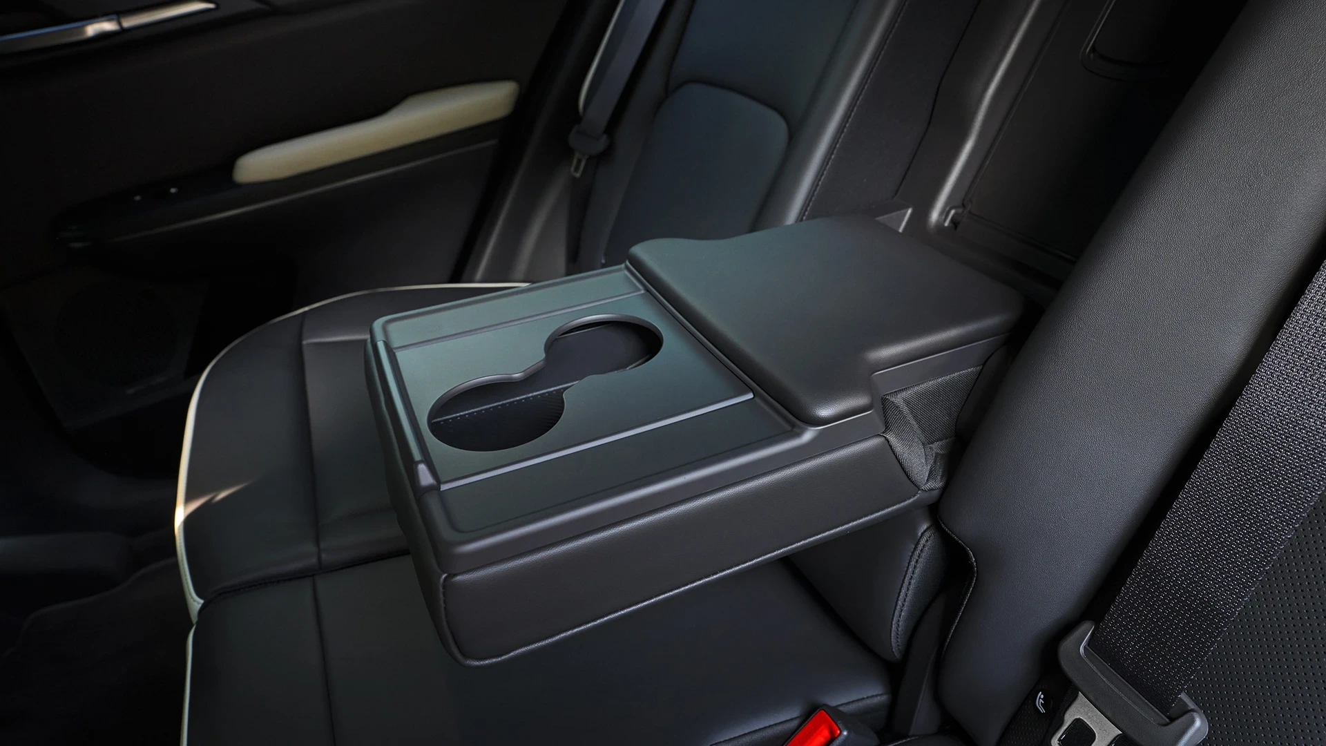 Kia EV5 Standard Range interiorstorage view
