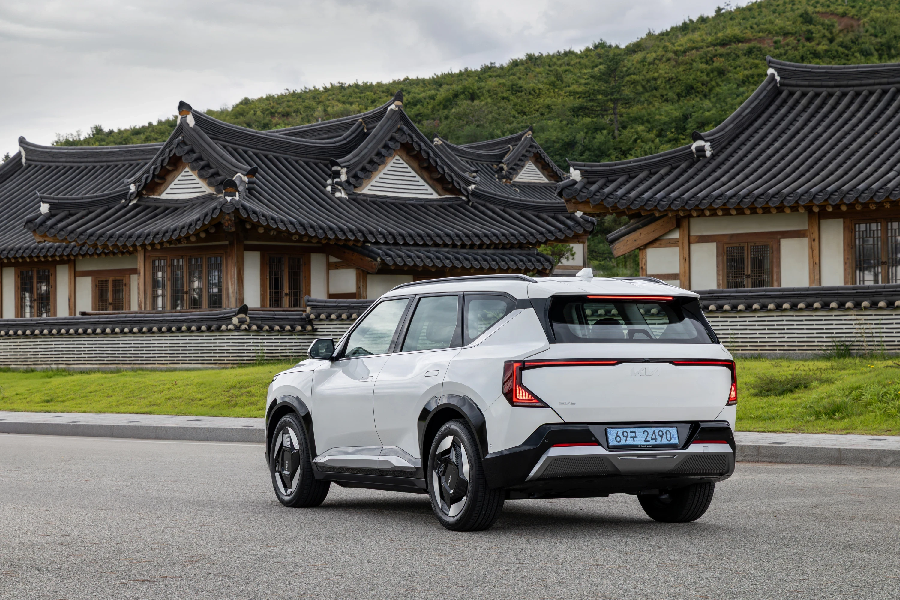 Kia EV5 Standard Range exterior view