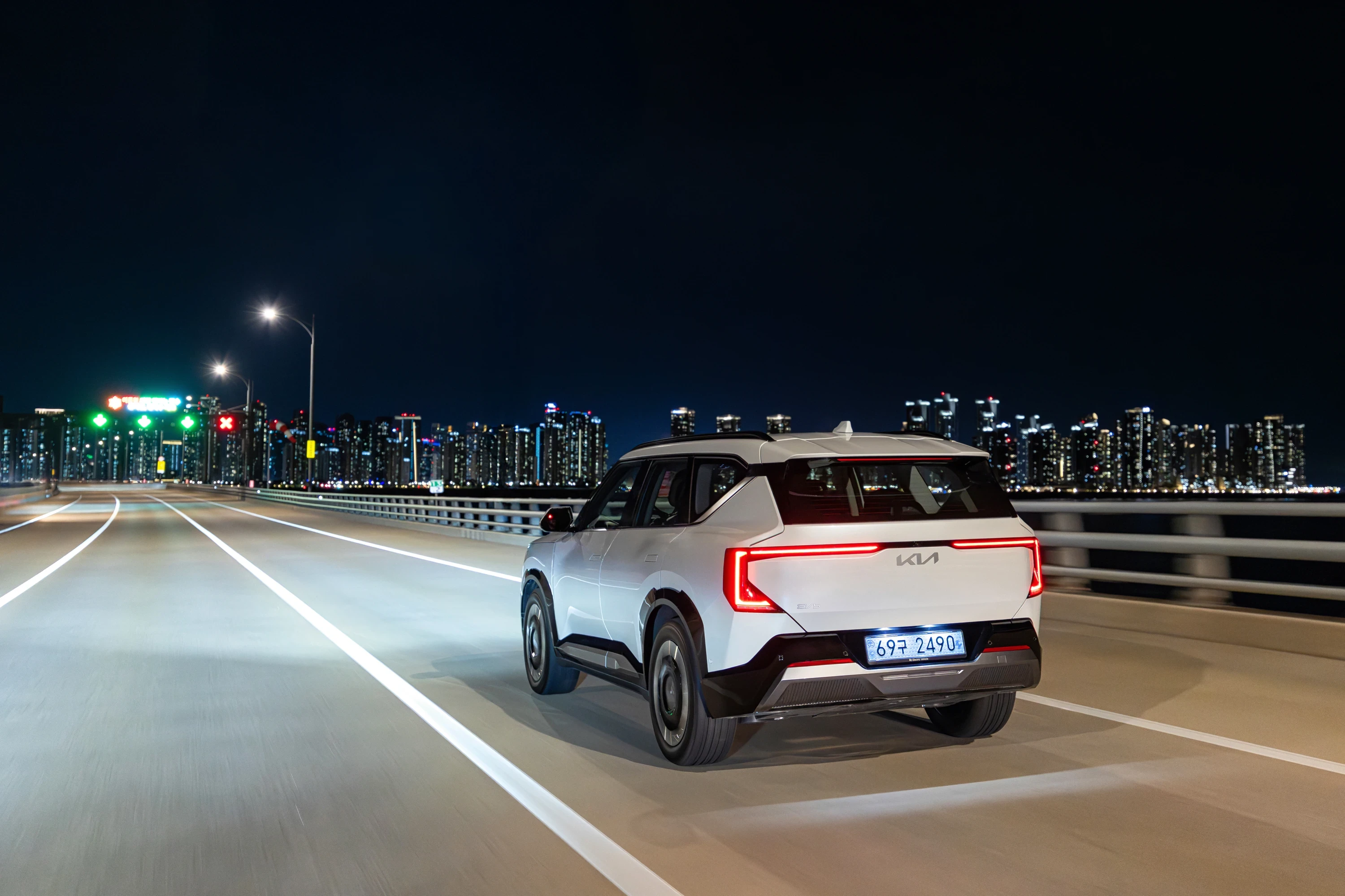 Kia EV5 Standard Range exterior view