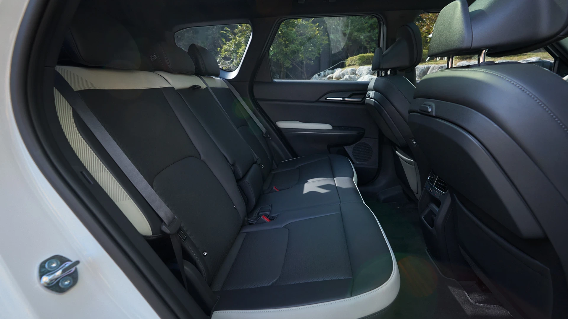Kia EV5 Standard Range secondrowseats view