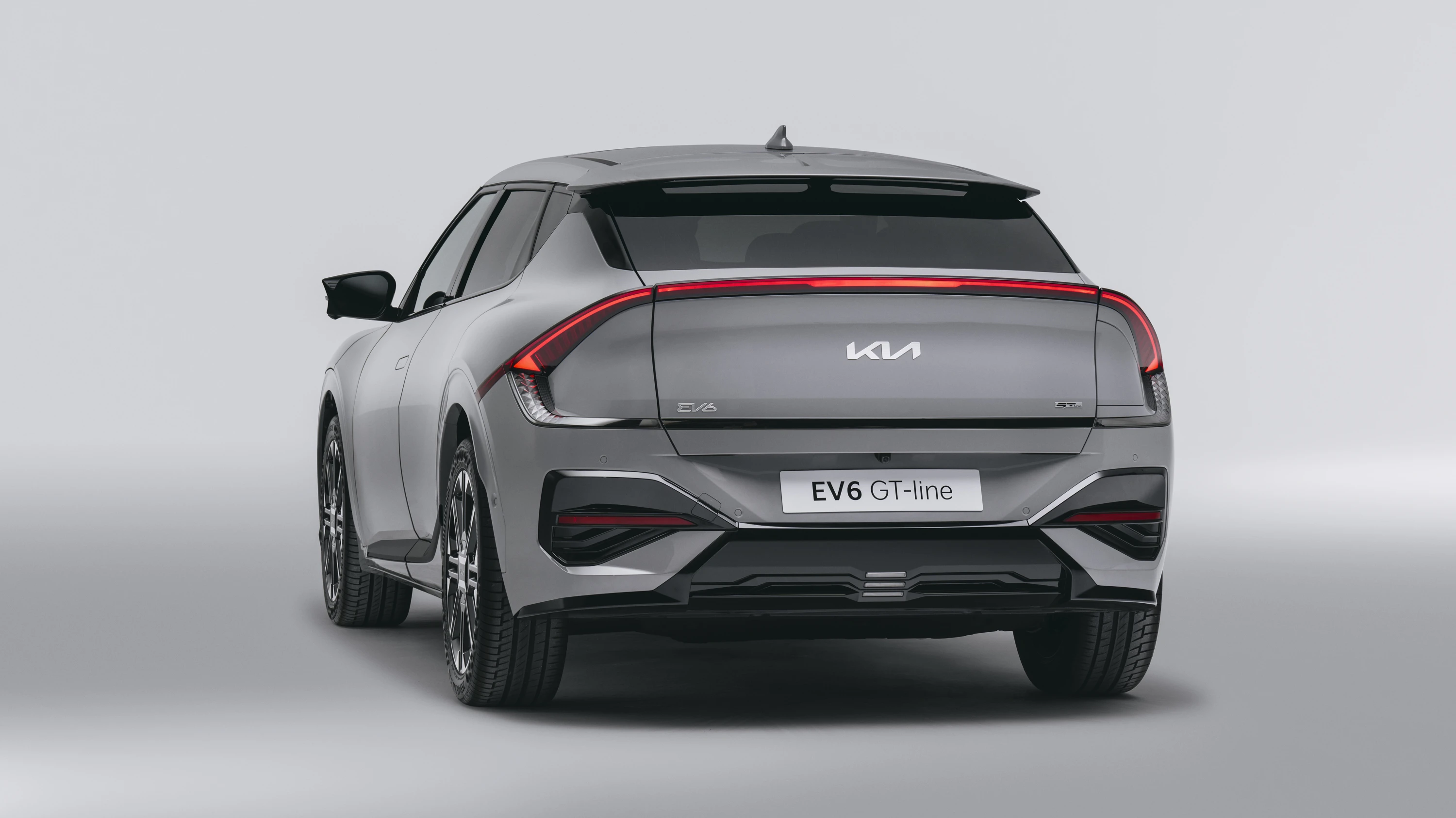 Kia EV6 Long Range 2WD exterior view