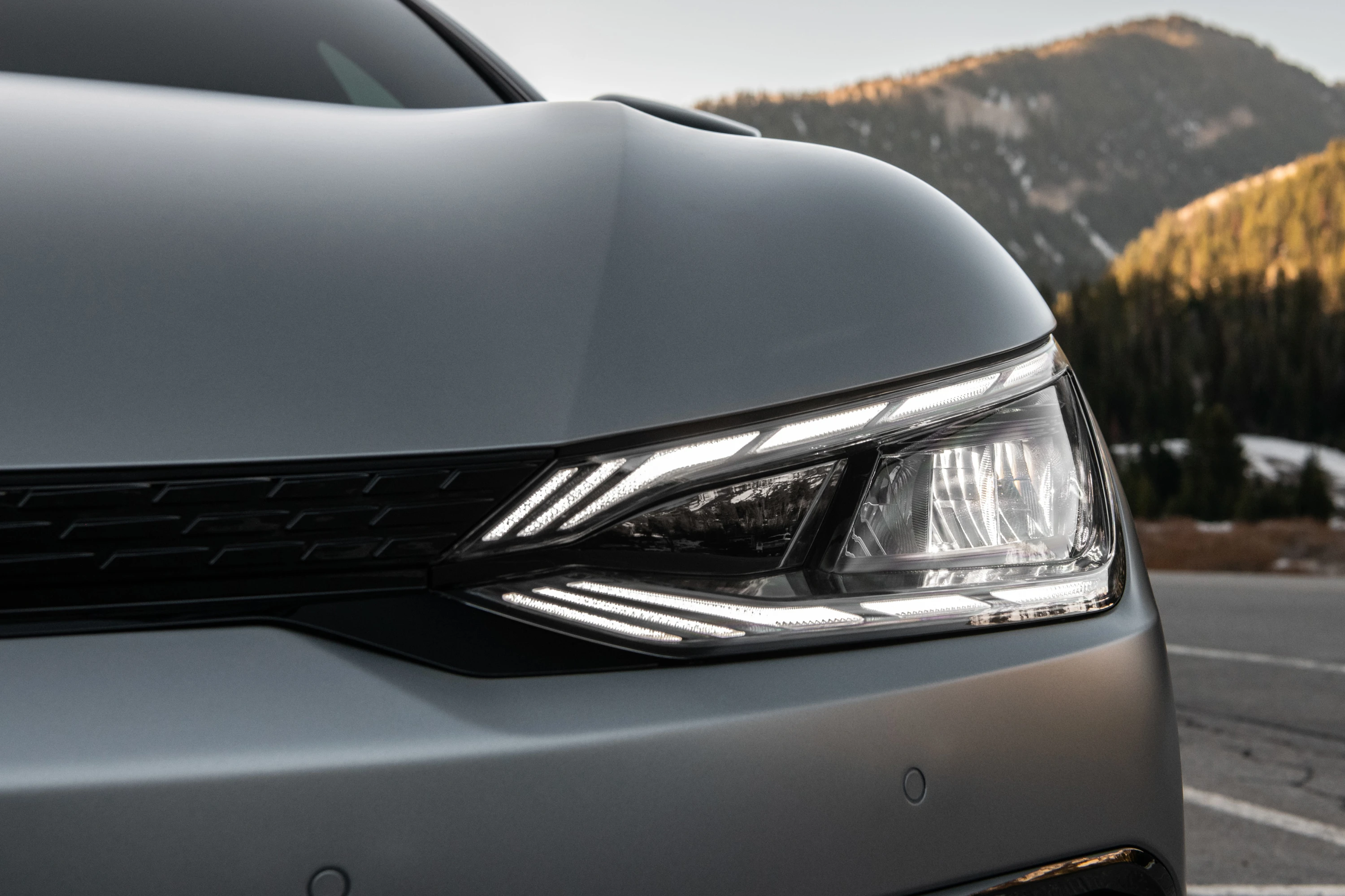 Kia EV6 Long Range 2WD headlights view
